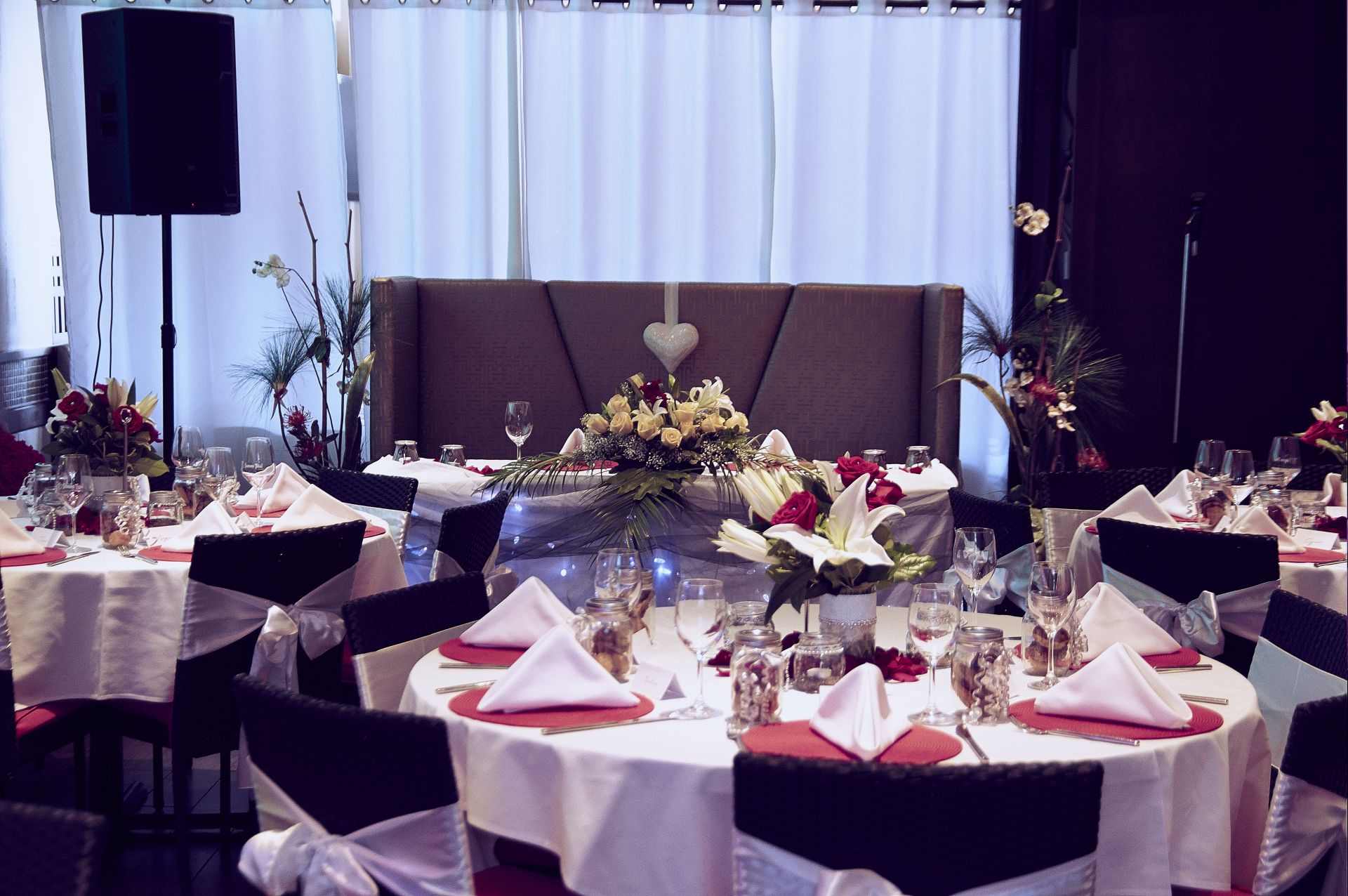 Sukhothai Lounge - Karaoké - Conférences – photo 2, Laval