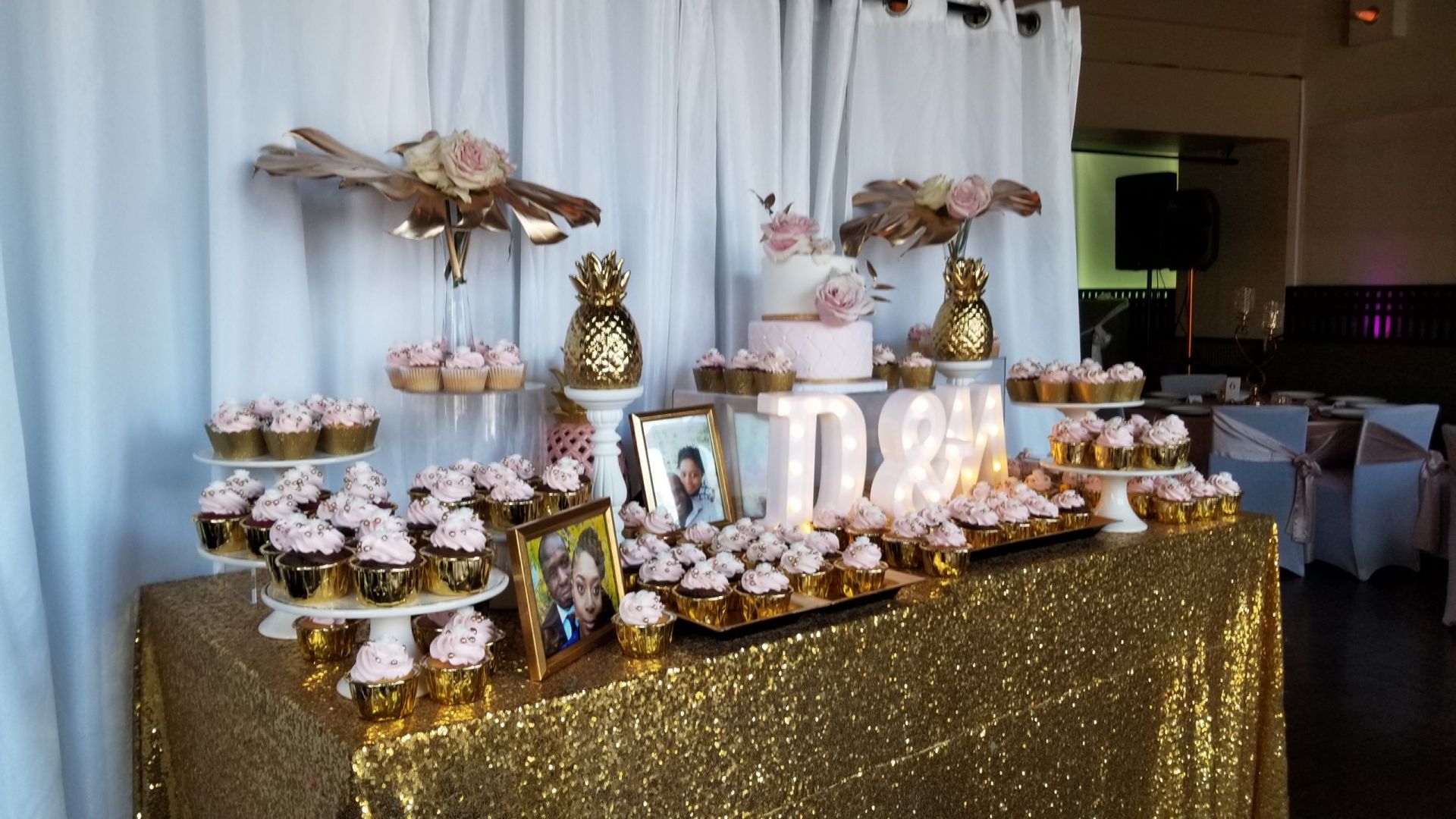 Sukhothai Lounge - Karaoké - Conférences – photo 5, Laval