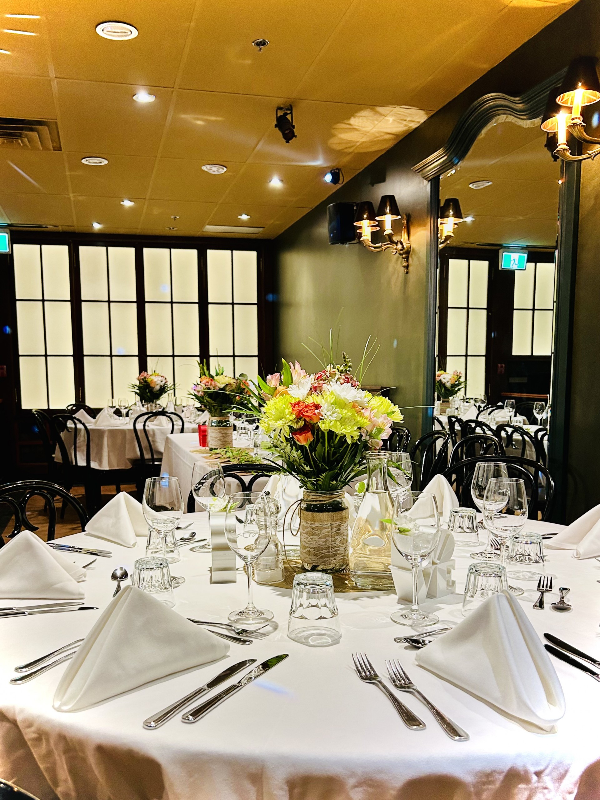 Au Petit Extra – photo 3, Montréal