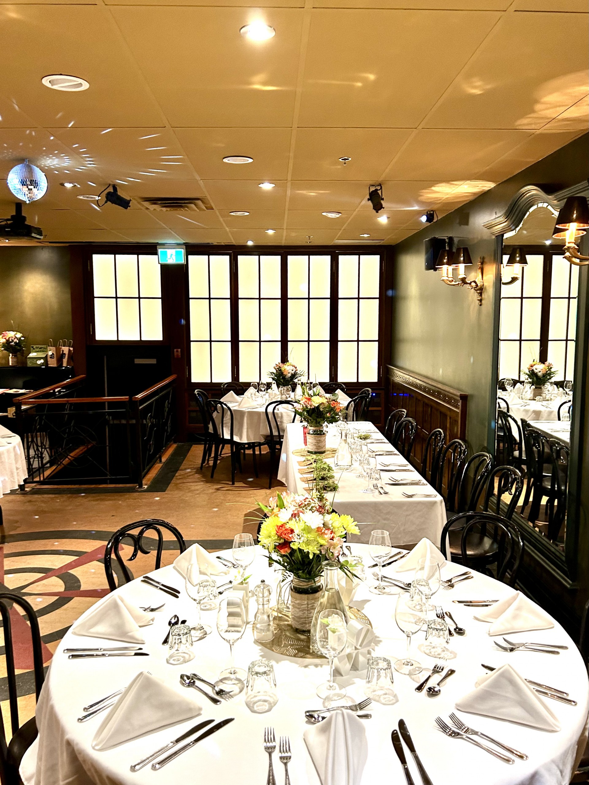 Au Petit Extra – photo 8, Montréal