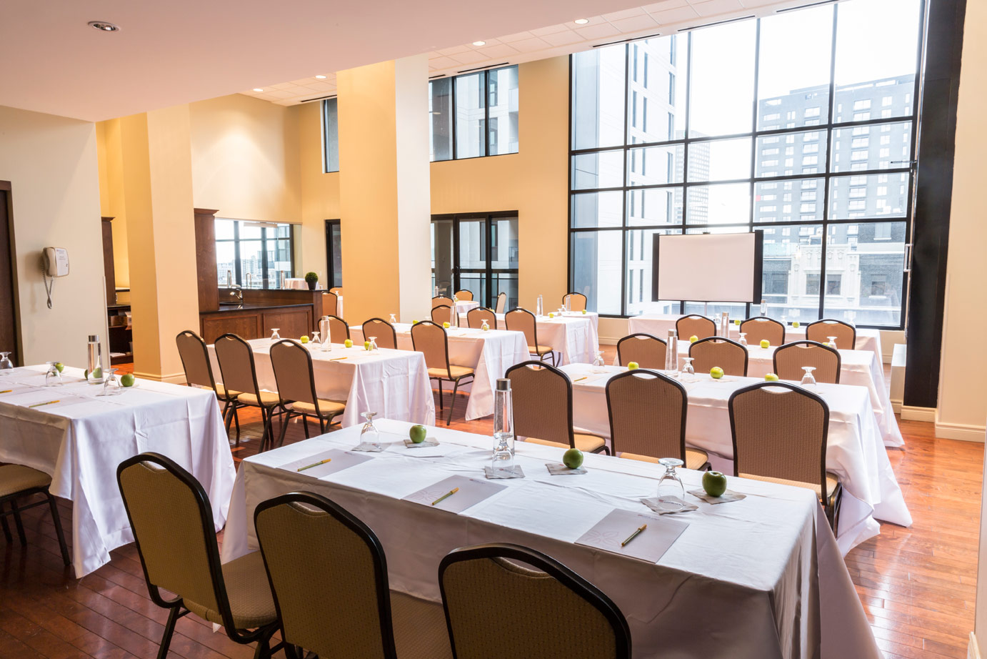 SALLE DE RECEPTION PLAZA GARDEN INN – photo 11, Montréal