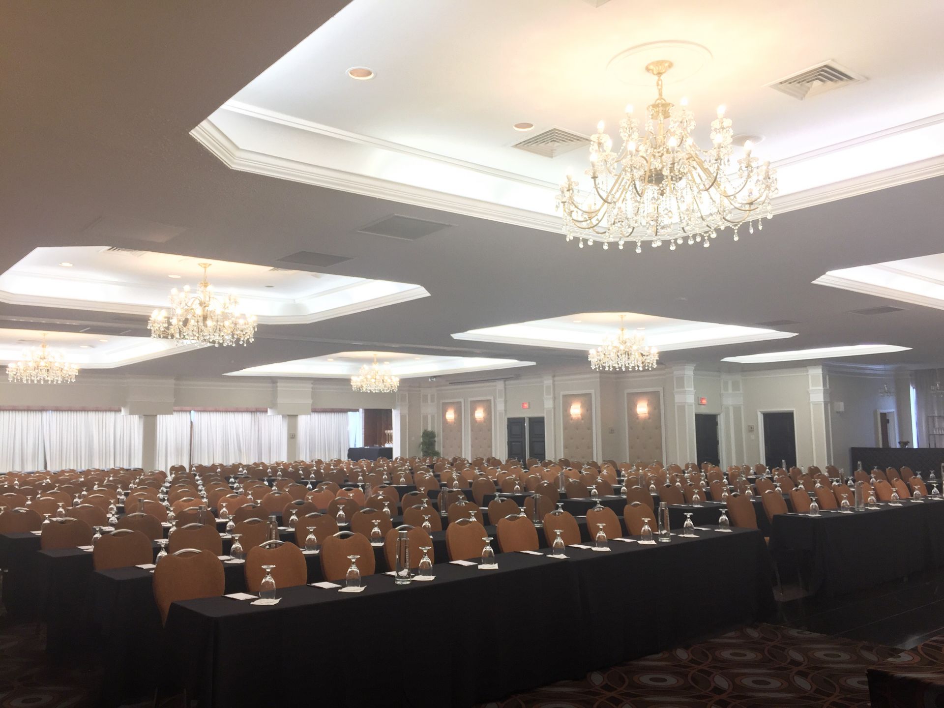 SALLE DE RECEPTION PLAZA UNIVERSEL – photo 3, Montréal