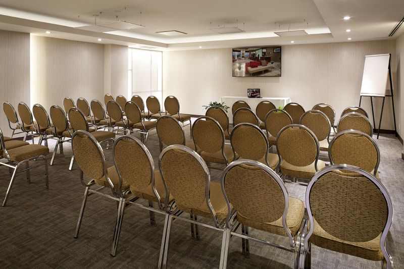 Seminar venue Séville in Montreal, Saint-Laurent for corporate events