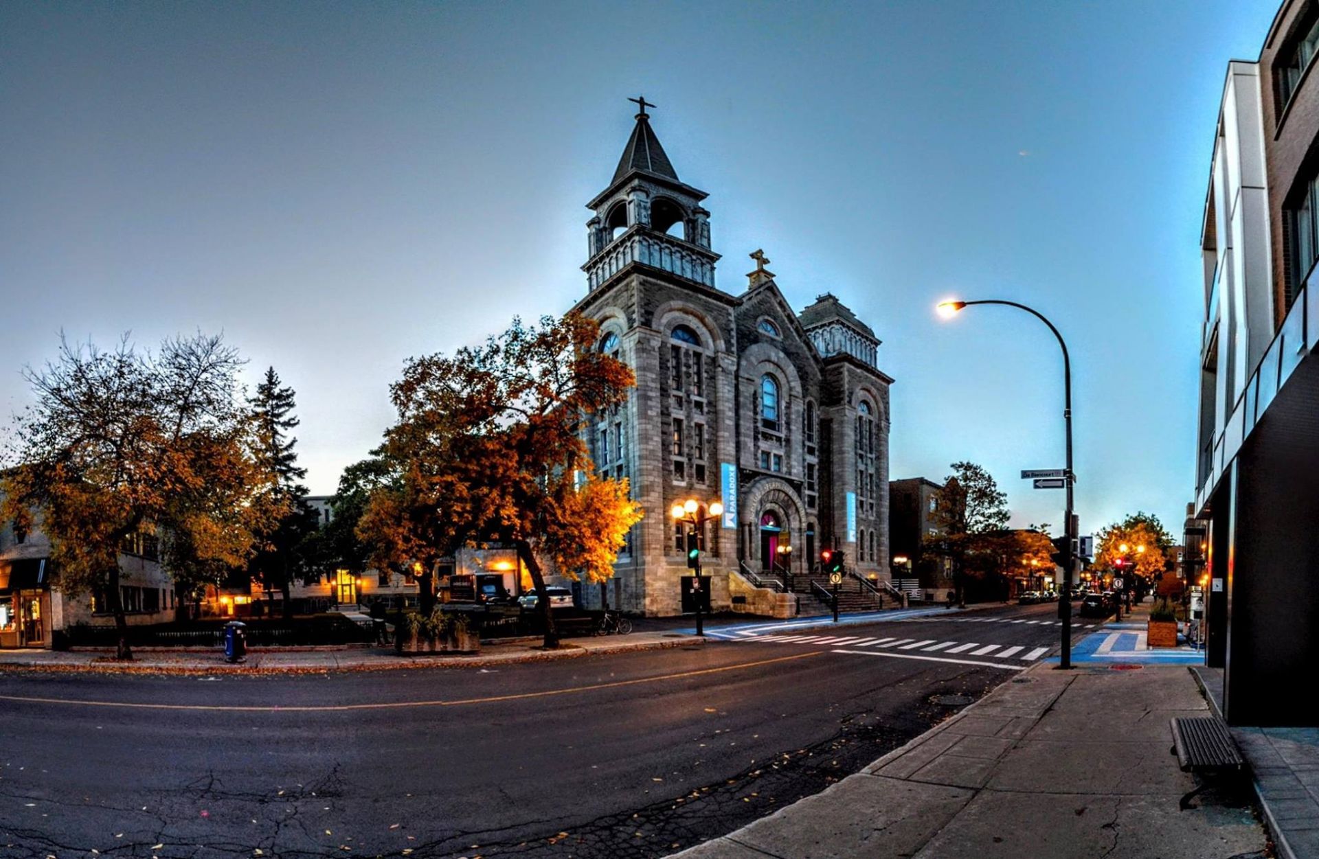 Théâtre Paradoxe – Montréal, Le Sud-Ouest – seminar venue, main view