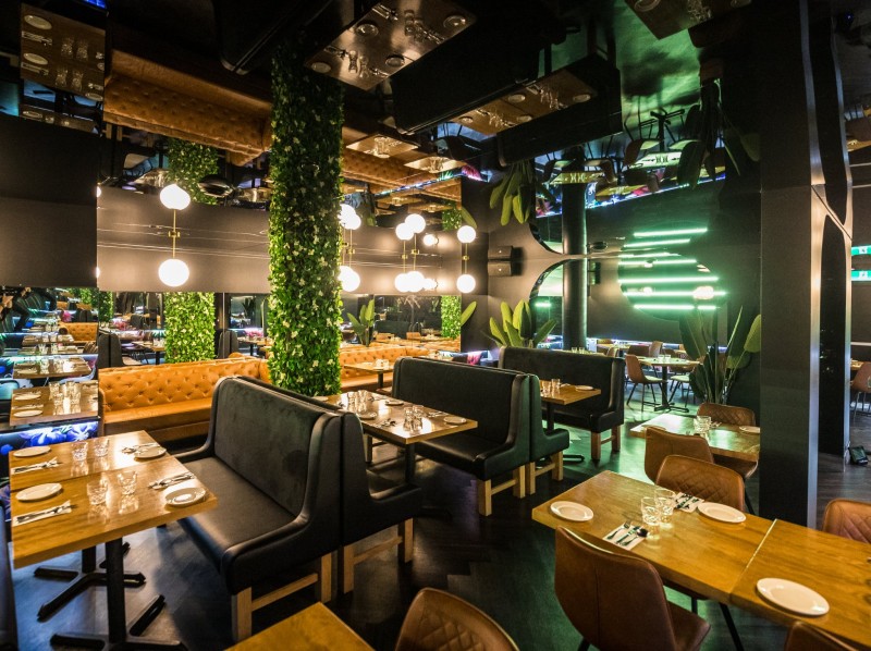 Seminar venue Bossini Salon privé in Quebec for corporate events