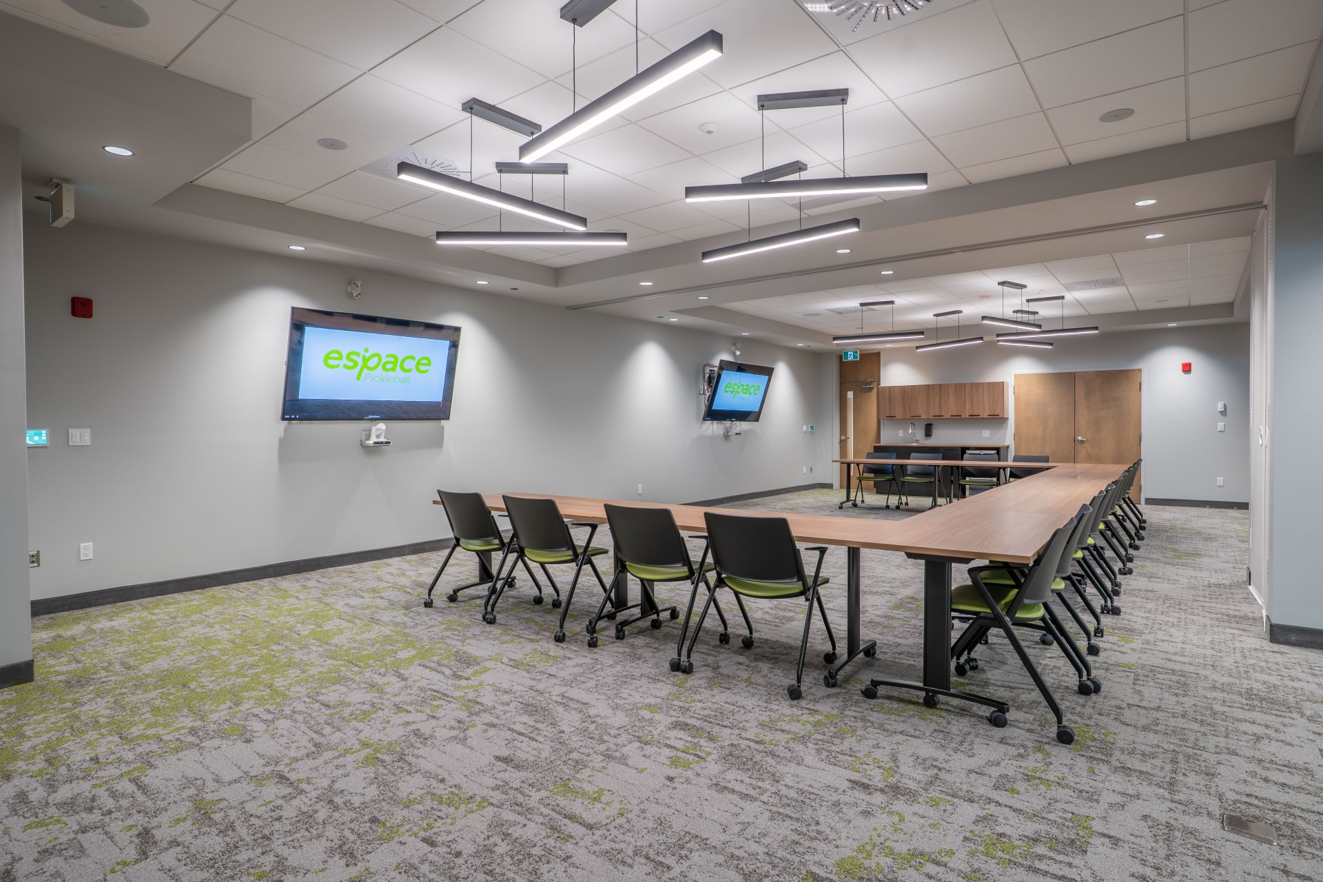 Espace Pickleball – Québec – seminar venue, main view