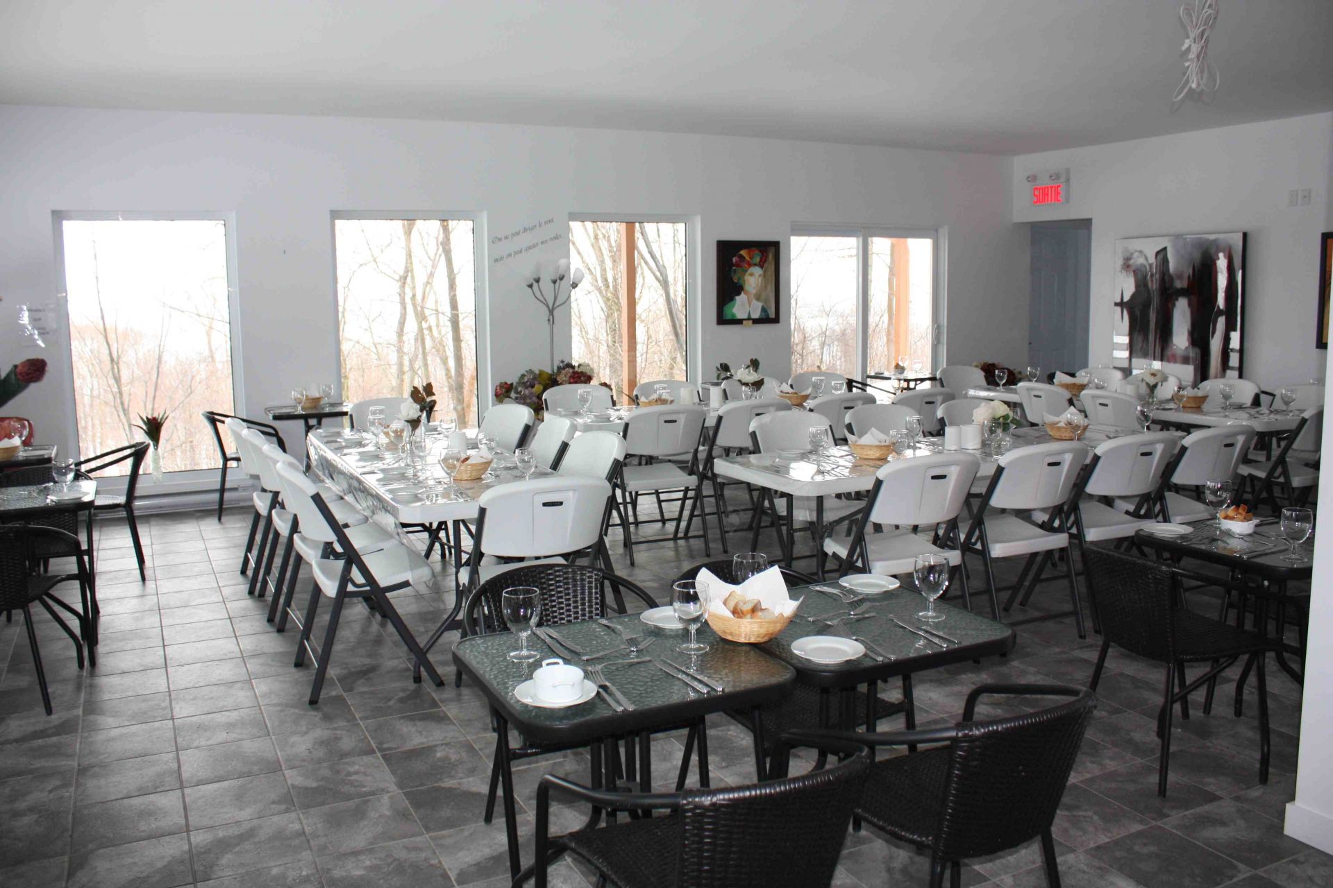 Vignoble Le Domaine des 3 Moulins – Neuville – seminar venue, main view