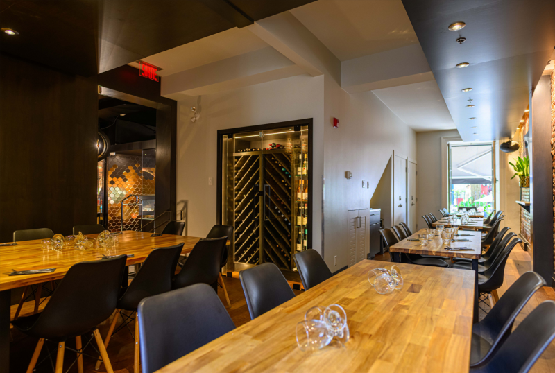 Seminar venue Savini Salon privé in Quebec City for corporate events