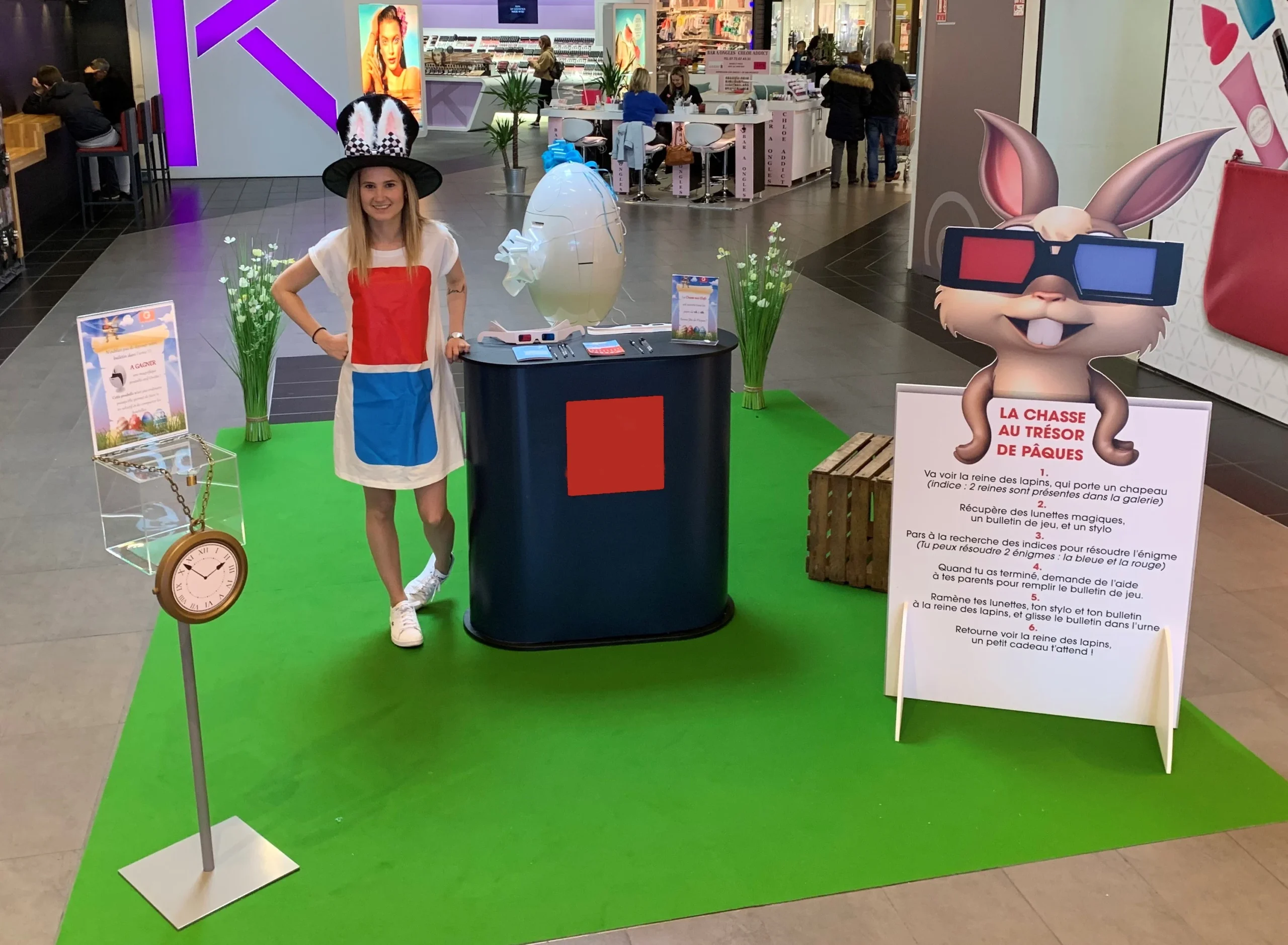 Corporate booth Montreal panoramic view main hall Palais des congrès · INNOV'events event planning