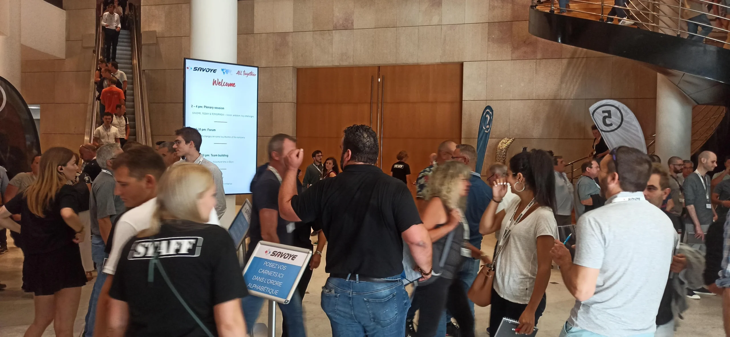 hôtesse événementielle Trois-Rivières animation kiosque lancement produit · INNOV'events