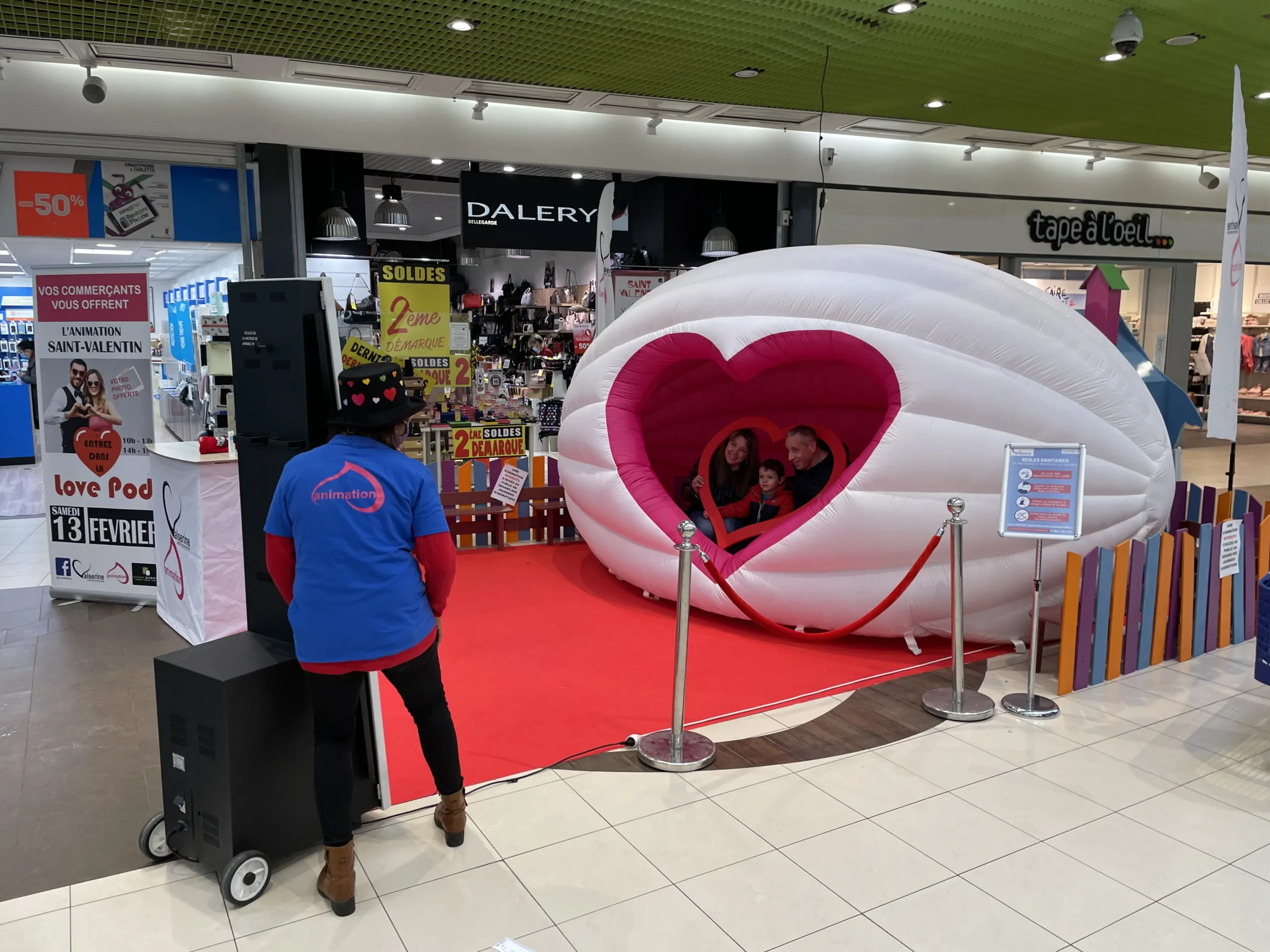 Promotional contest corporate activation Place Montreal Trust · INNOV'events event production