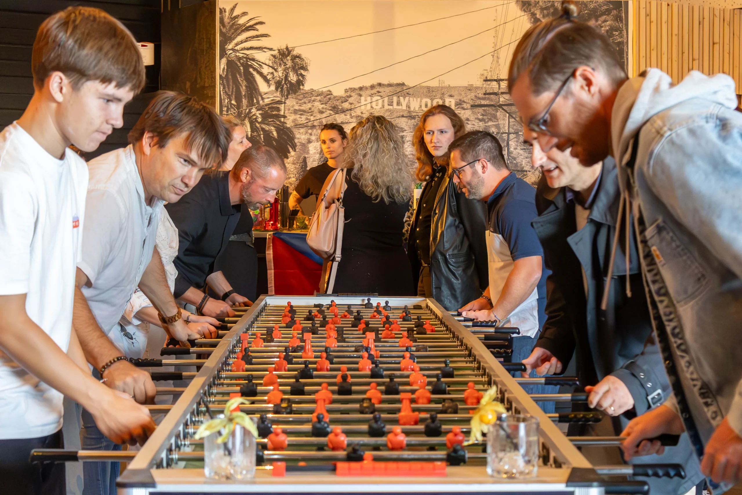 Collective foosball build Quebec donation ceremony to community organization · INNOV'events