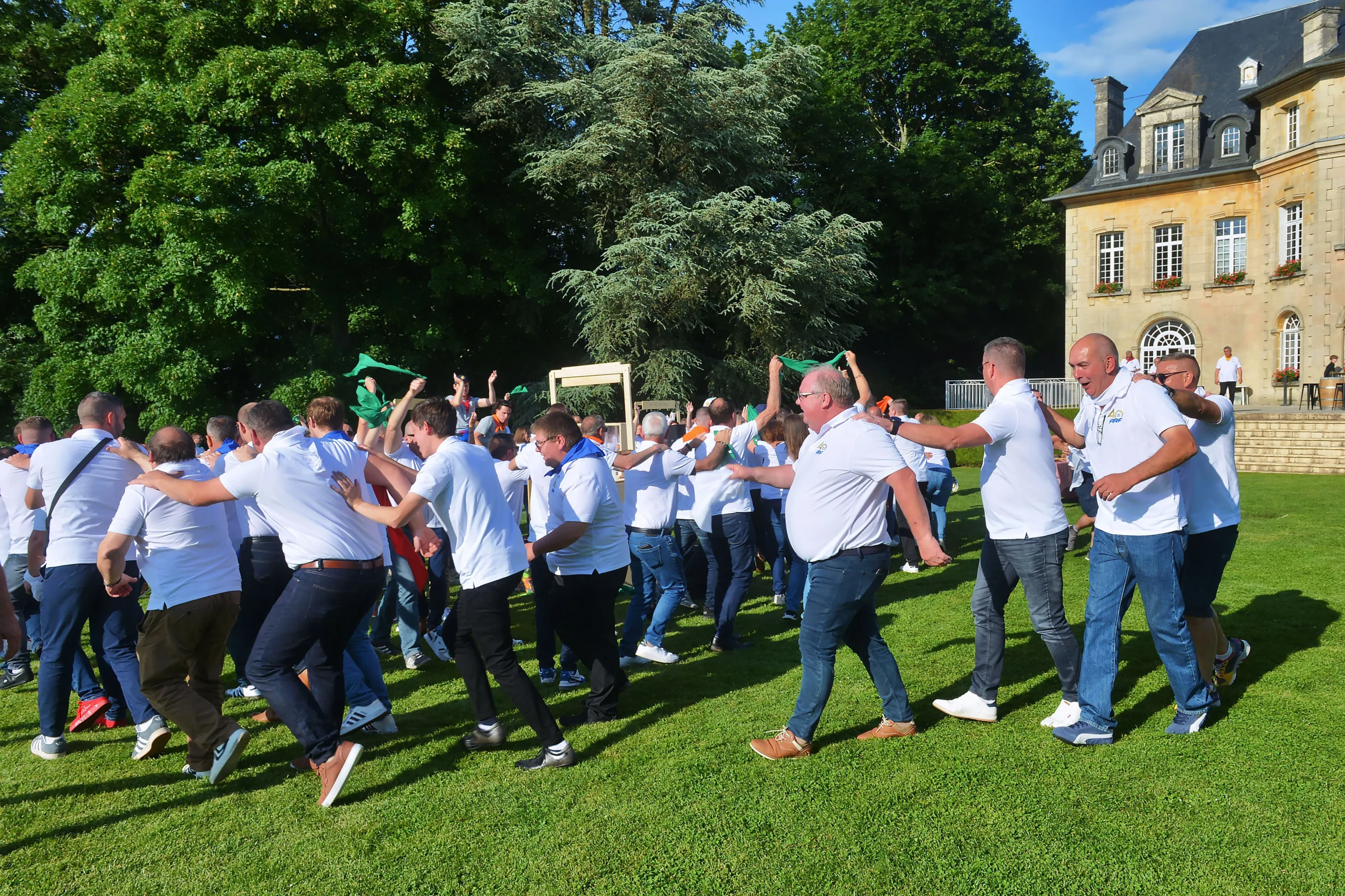 Corporate community activity Laval green spaces Île Jésus · INNOV'events event management