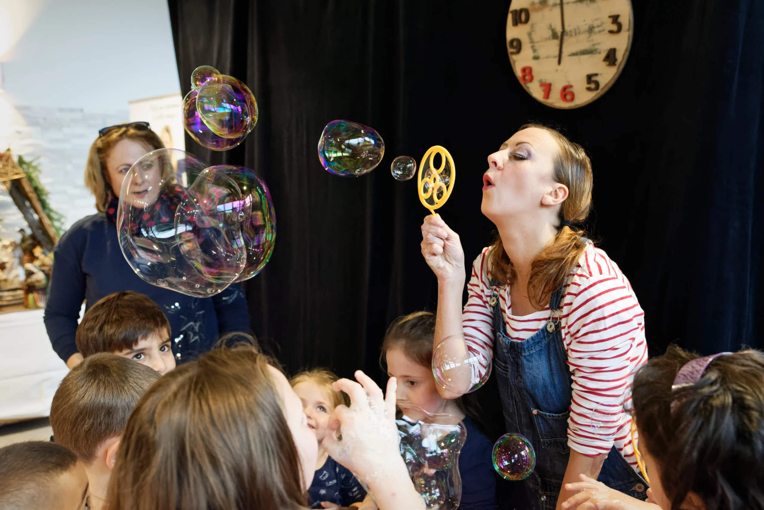 Animation spectacle jeunesse animation pour enfants Trois-Rivières salle événementielle · INNOV'events