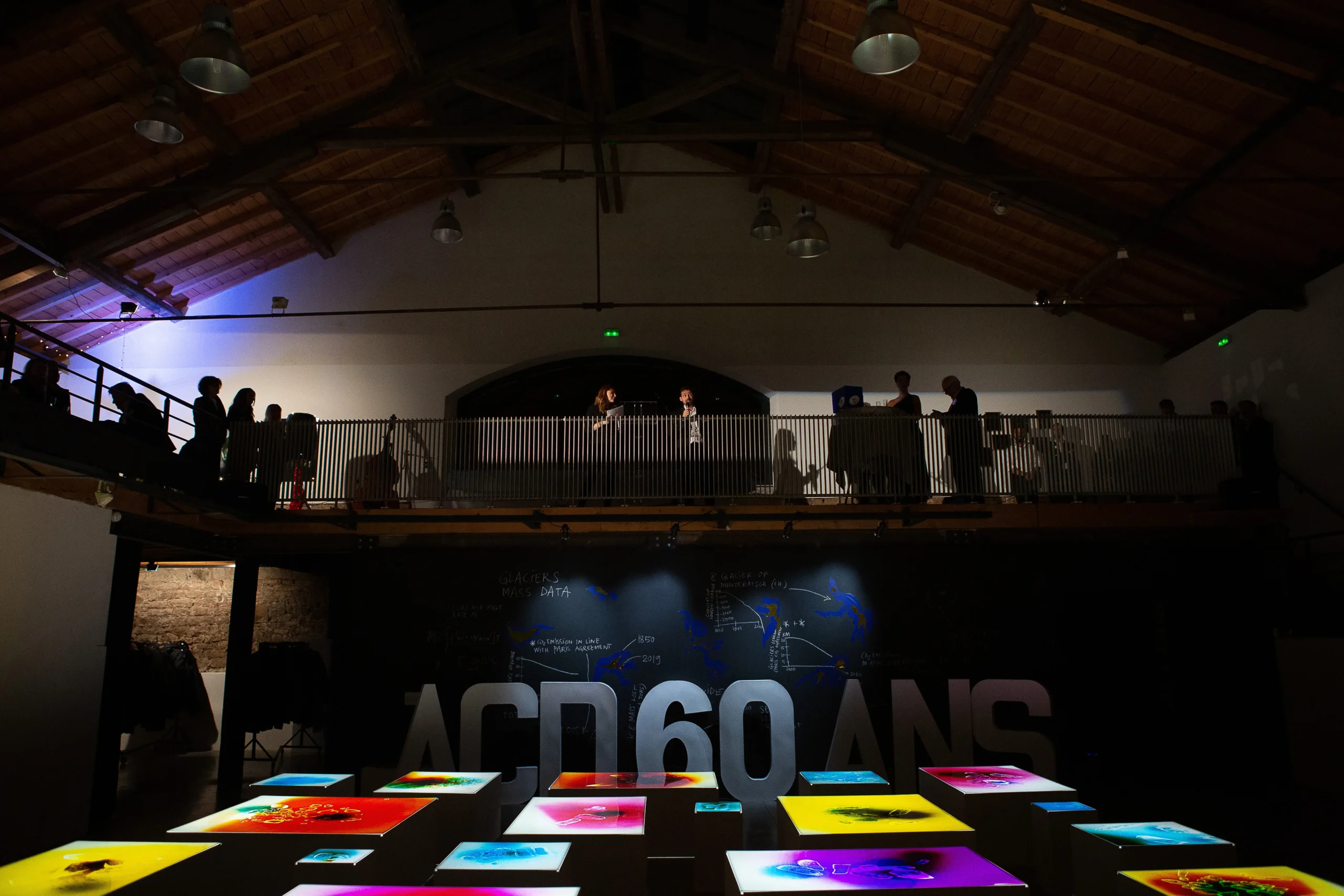 Light mapping in Laval interactive LED installation in a hotel lobby · INNOV'events