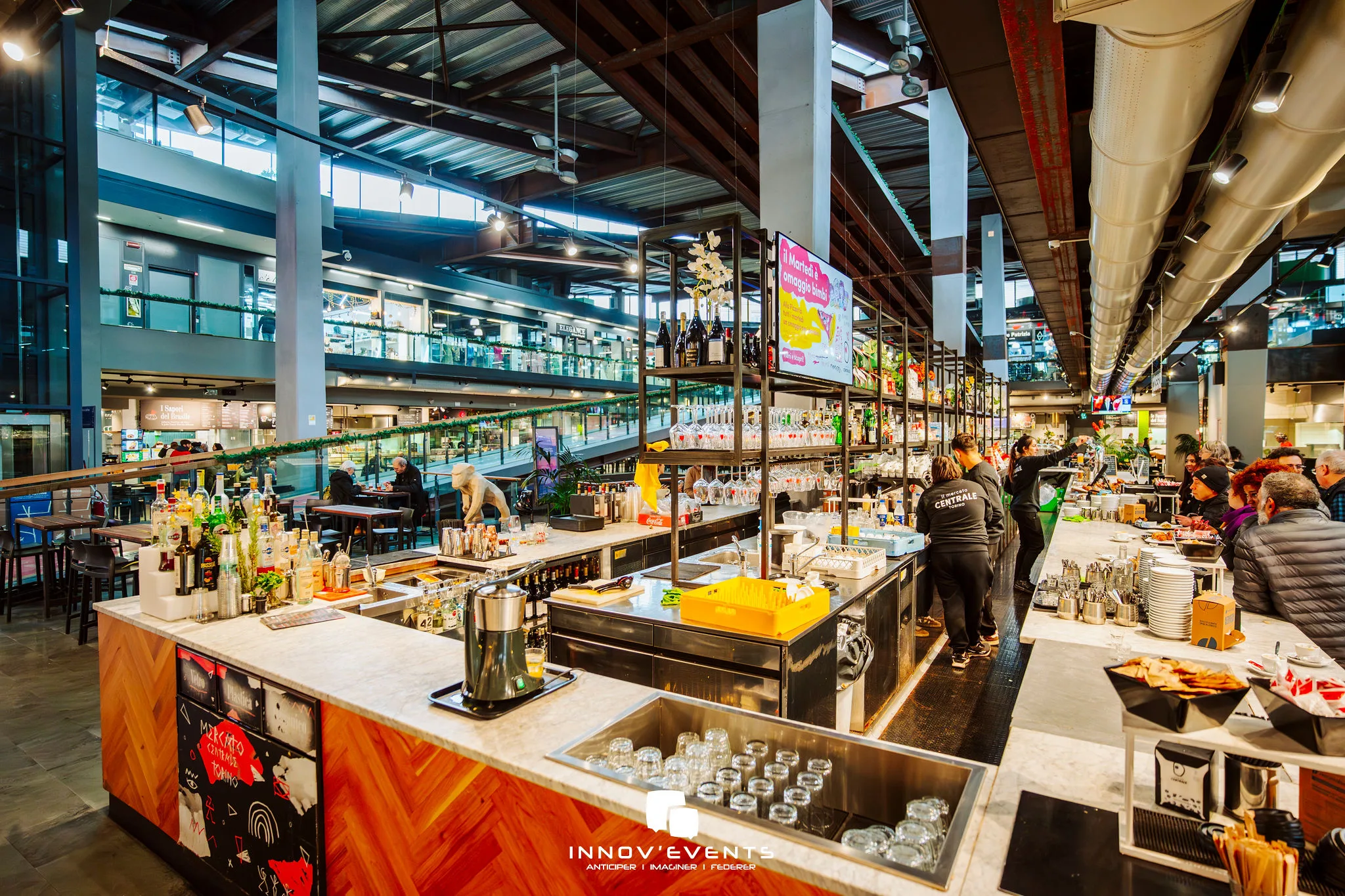 Buffet gastronomique événement entreprise Montréal produits d'ici Quartier des spectacles · INNOV'events