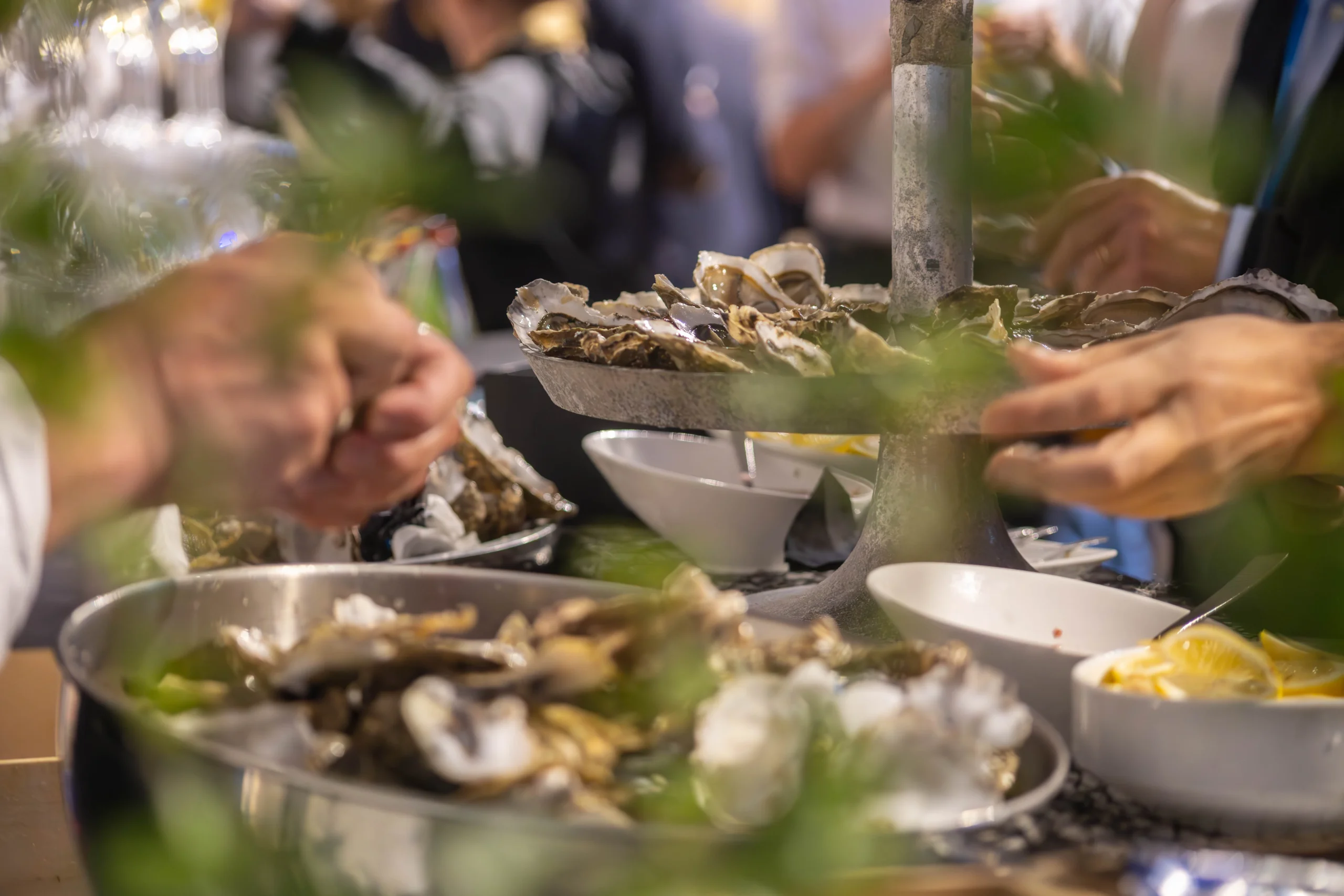 Food truck mobile kitchen station corporate catering Laval outdoor employee event · INNOV'events