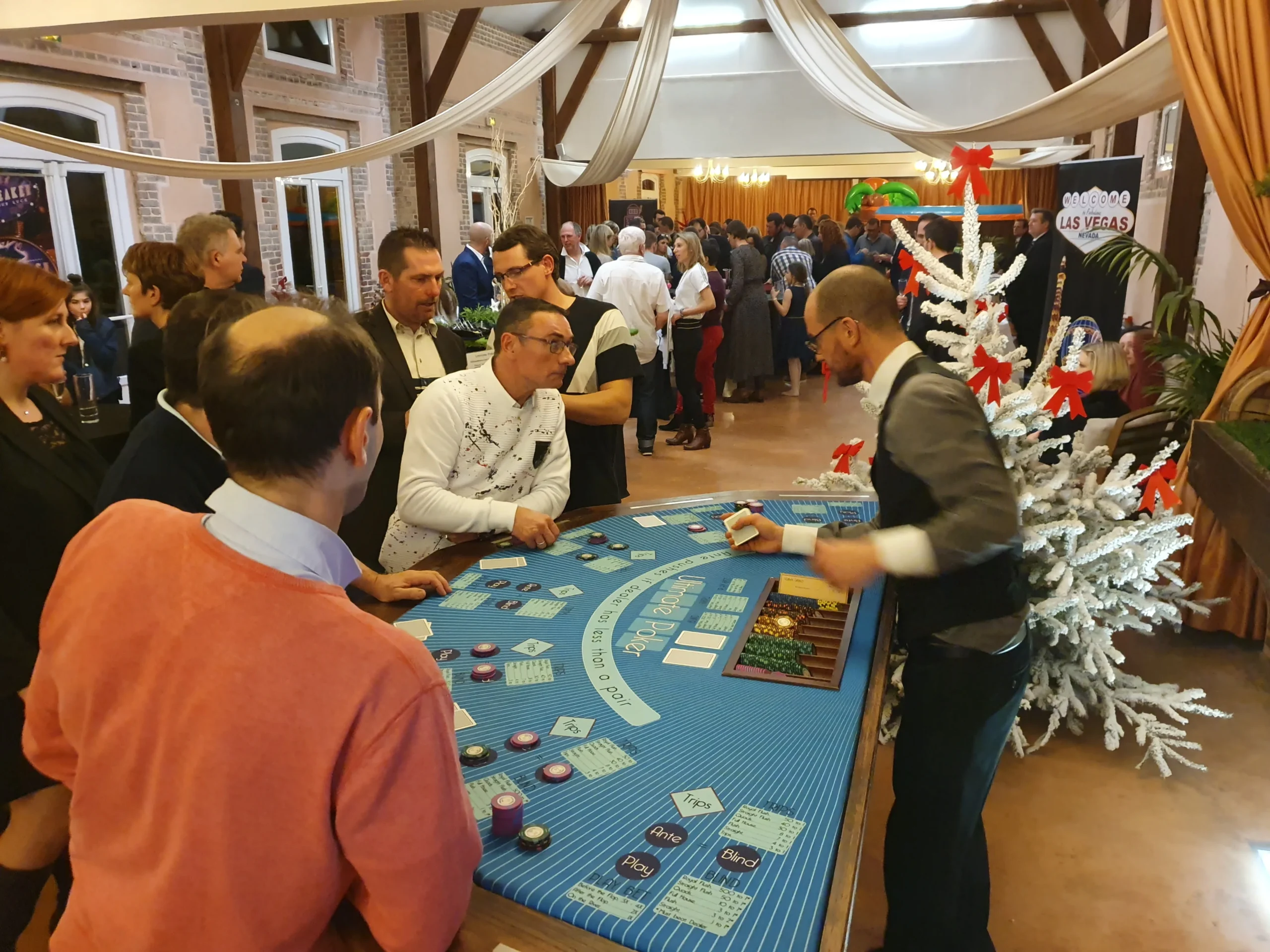 fête de départ Trois-Rivières groupe d'employés lors du cocktail d'accueil · INNOV'events