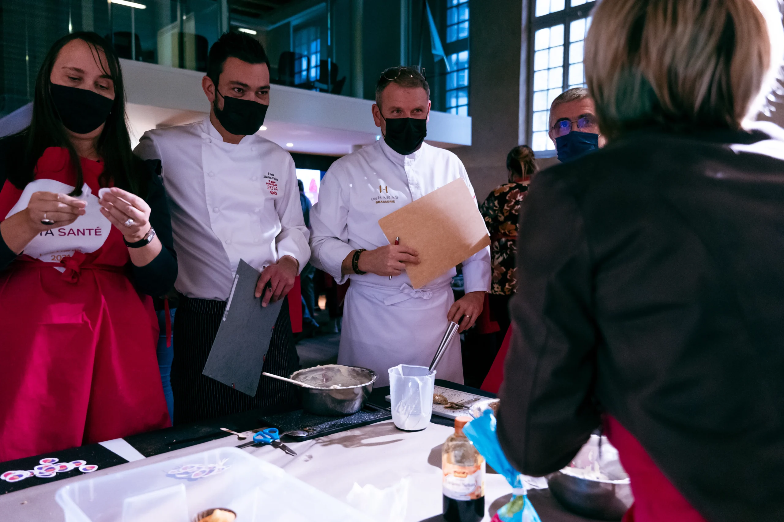 Cuisine moléculaire Montréal équipes en compétition dans un espace de Griffintown · INNOV'events