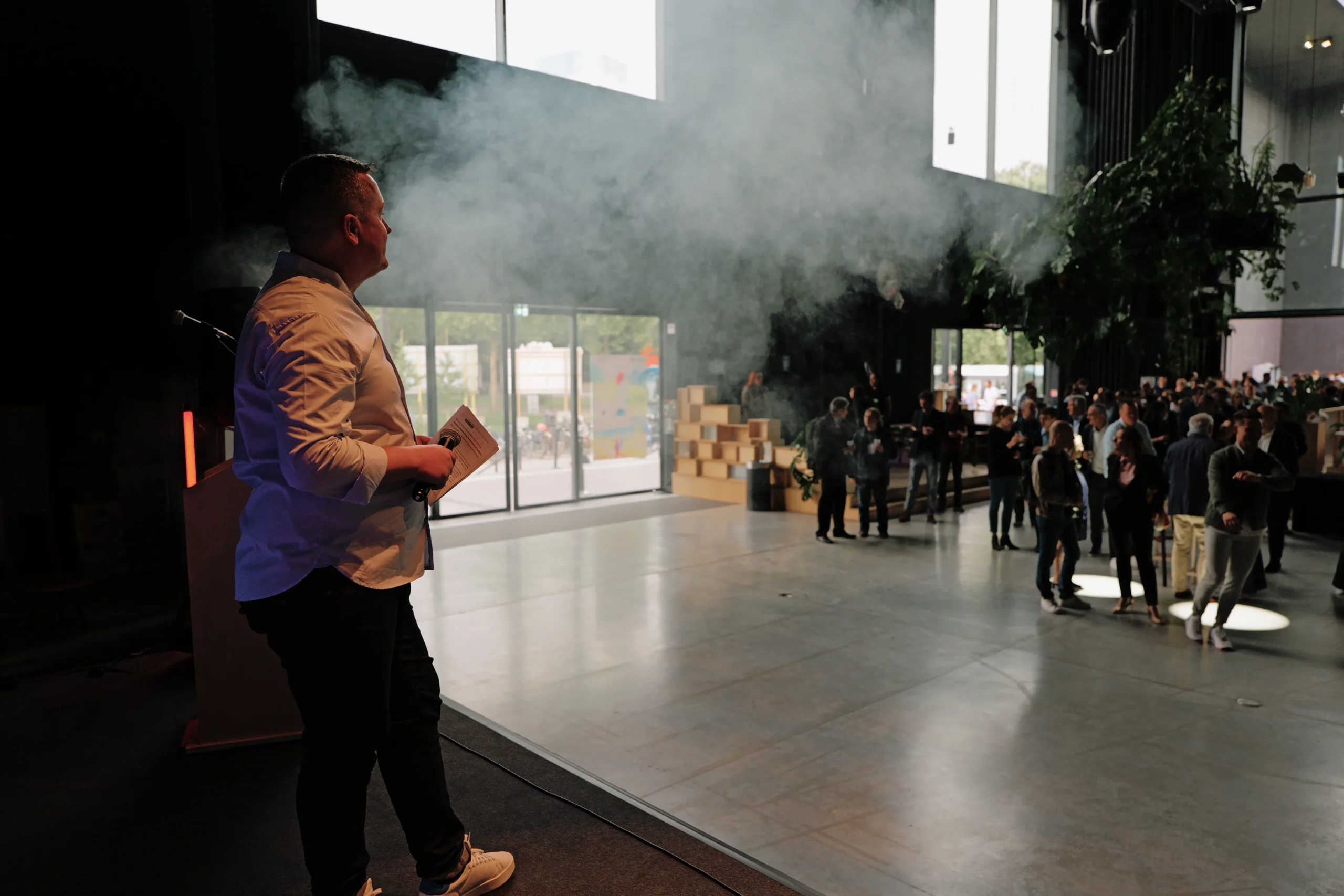 Acting workshop Laval group improvisation in a flexible event space · INNOV'events event planning