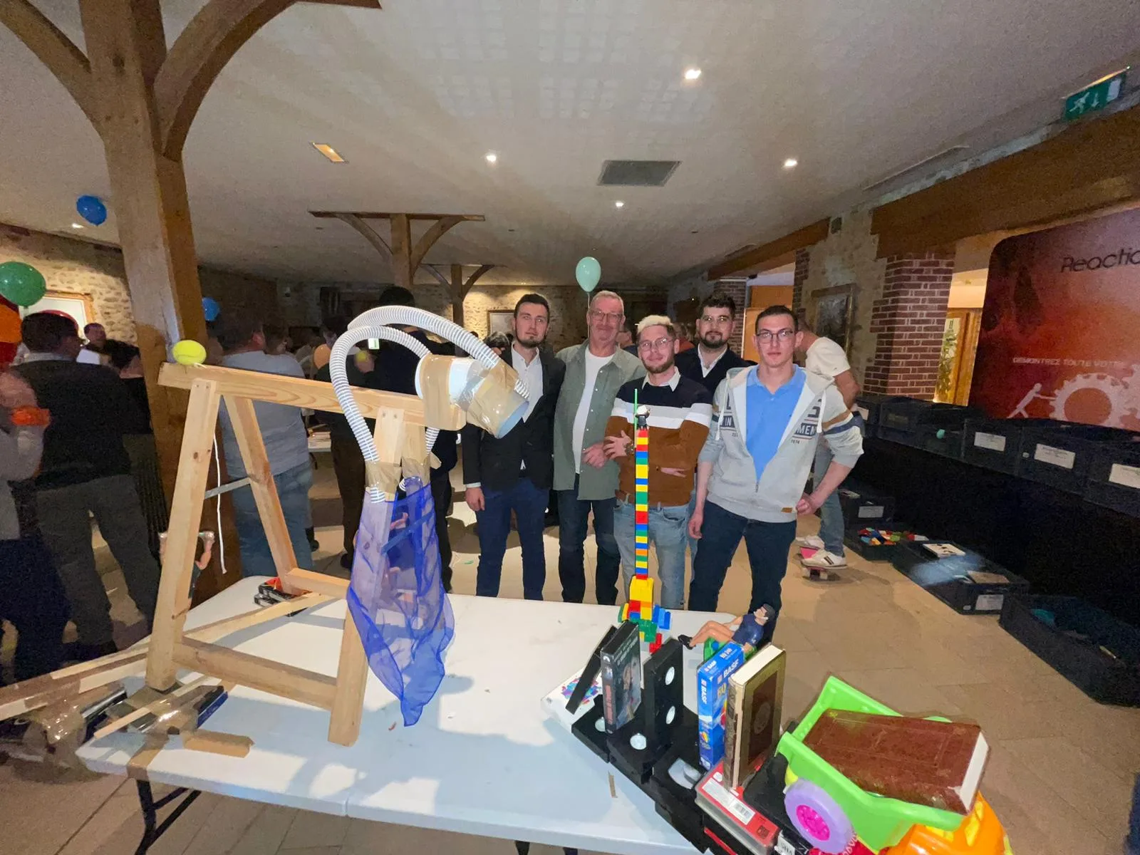 Corporate LEGO challenge Laval evening catered dinner after the competition · INNOV'events