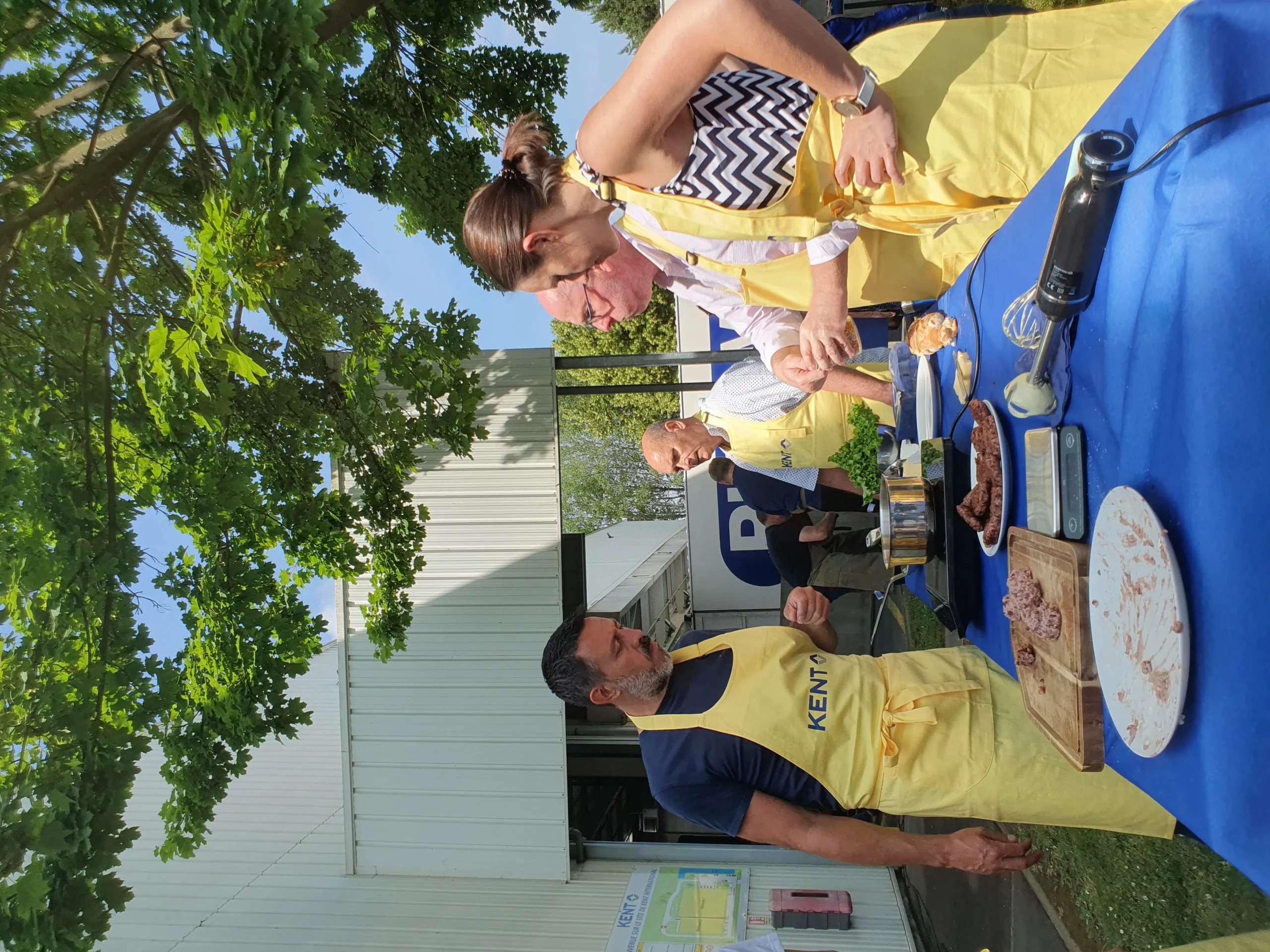 Atelier culinaire style MasterChef Trois-Rivières présentation du plat devant le jury · INNOV'events