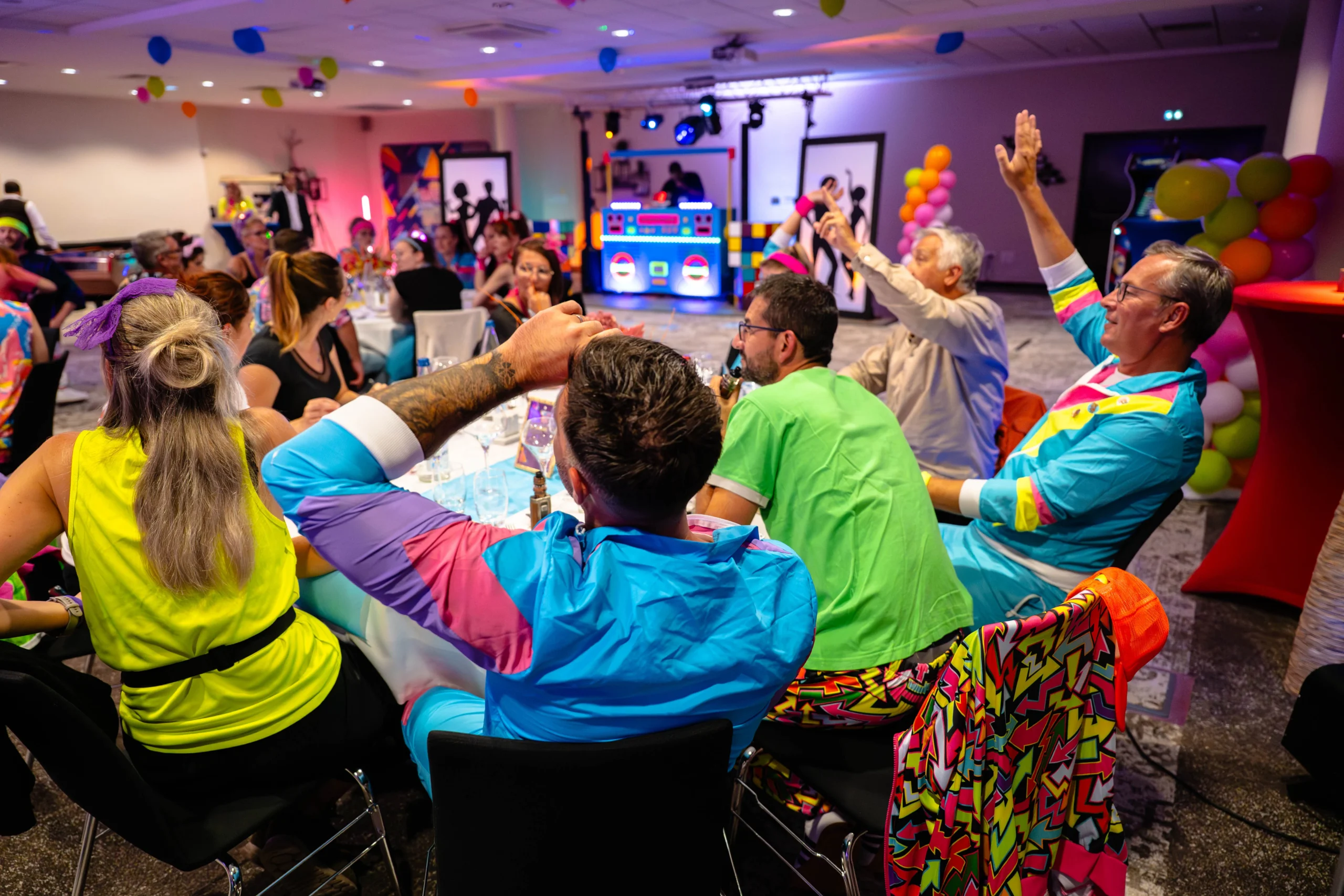 Corporate TV show game show Montreal teams on stage Quartier des spectacles · INNOV'events