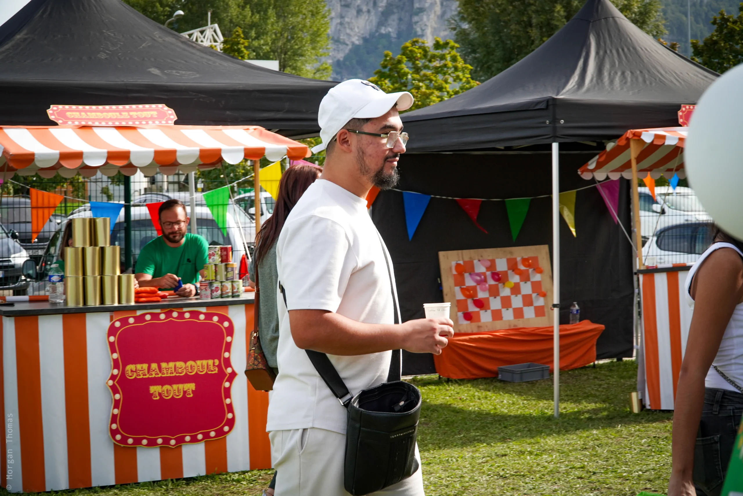 Food truck experience at a corporate fair in Quebec with employees lined up on the Plaines d'Abraham · INNOV'events