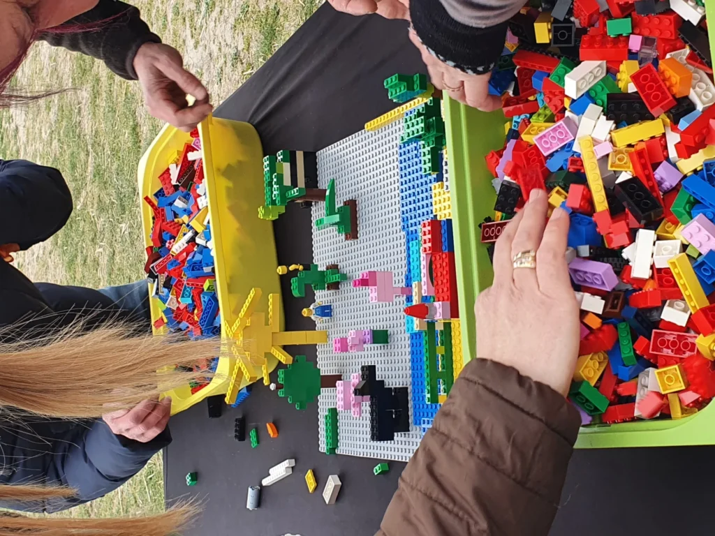 Plan a corporate LEGO challenge in Laval.