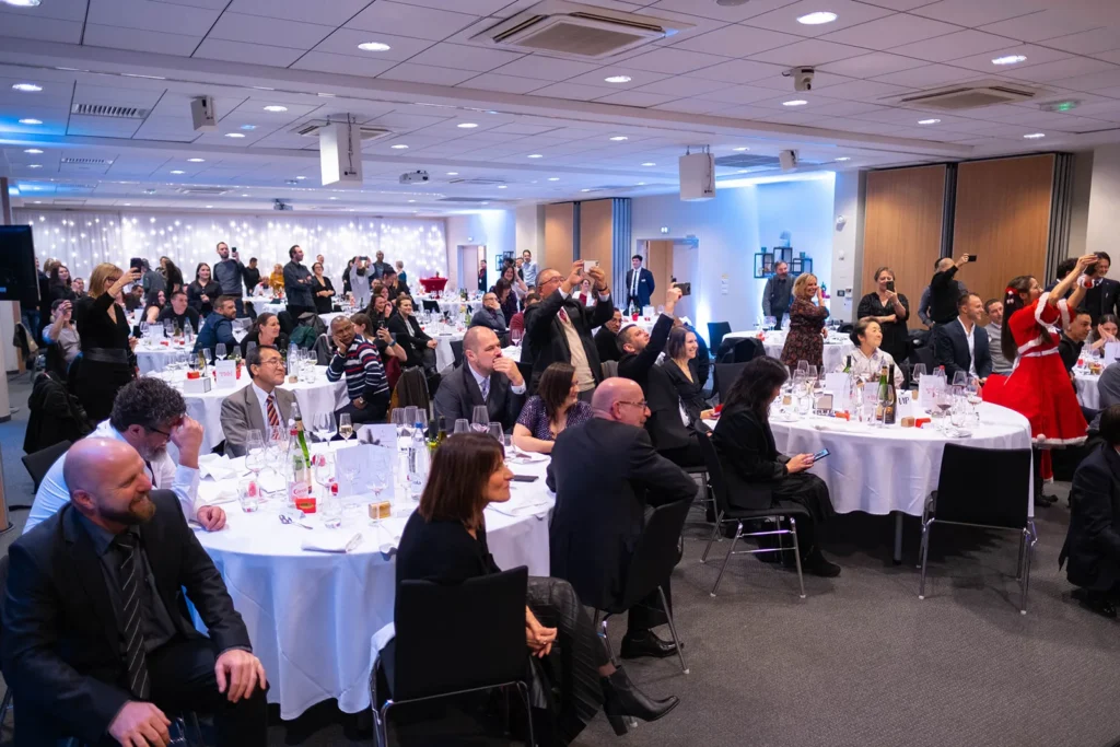 Plan a corporate team dinner in Trois-Rivieres.