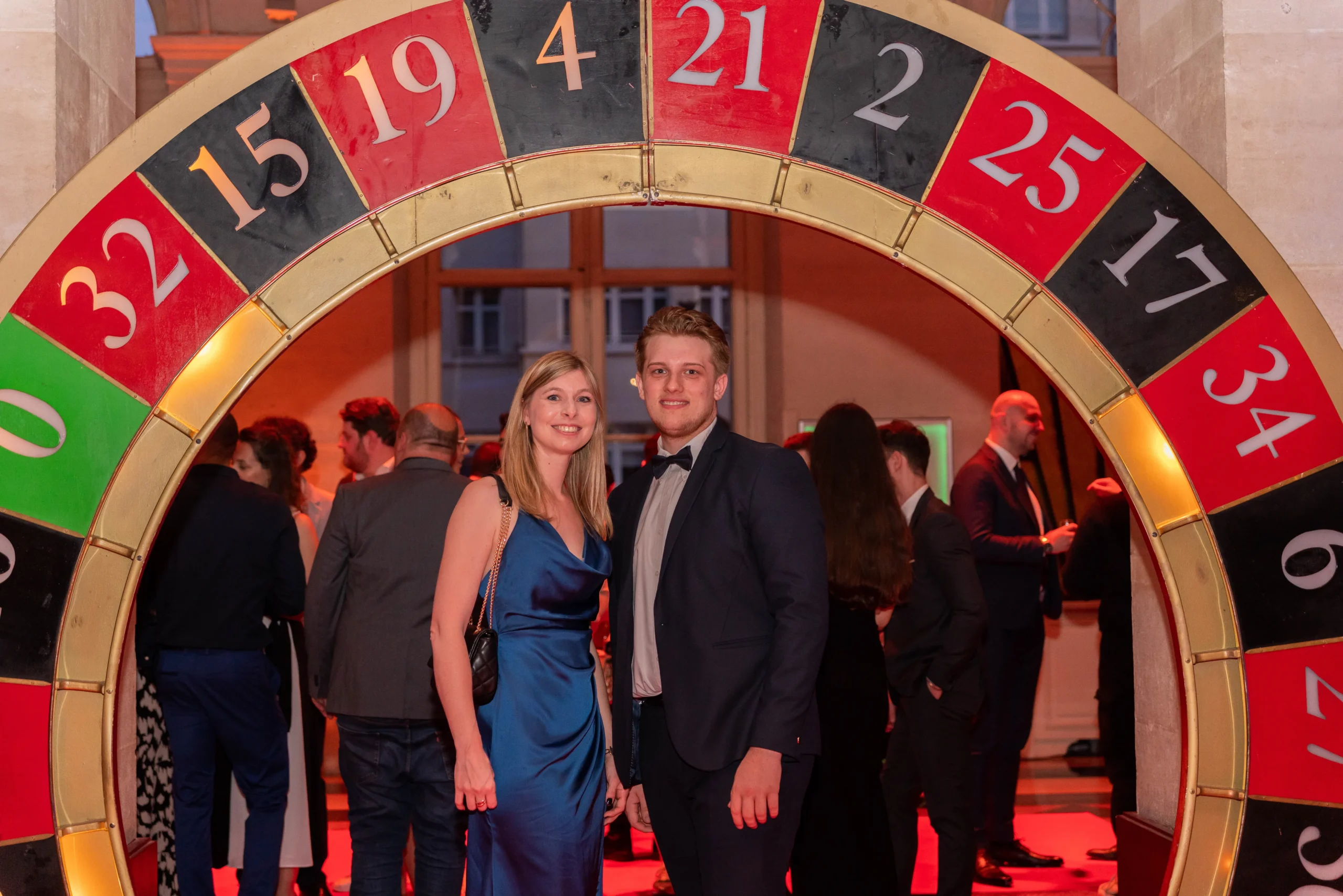 Corporate casino night venue in Laval with illuminated room and view of Rivière des Prairies · INNOV'events
