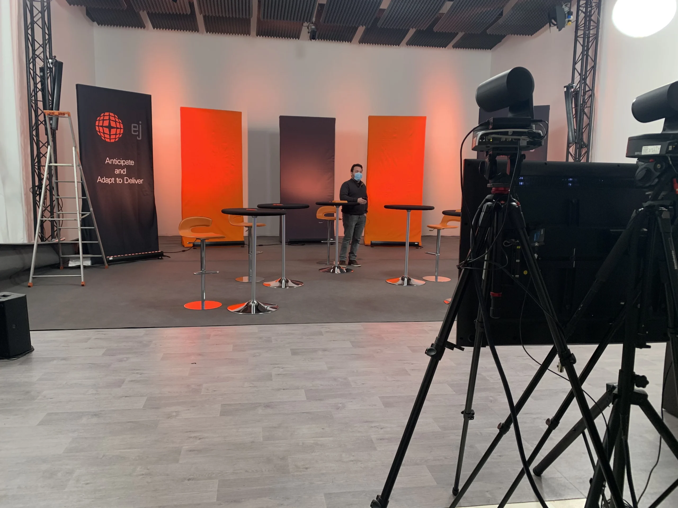 Game show Laval teams buzzer answer real-time leaderboard · INNOV'events