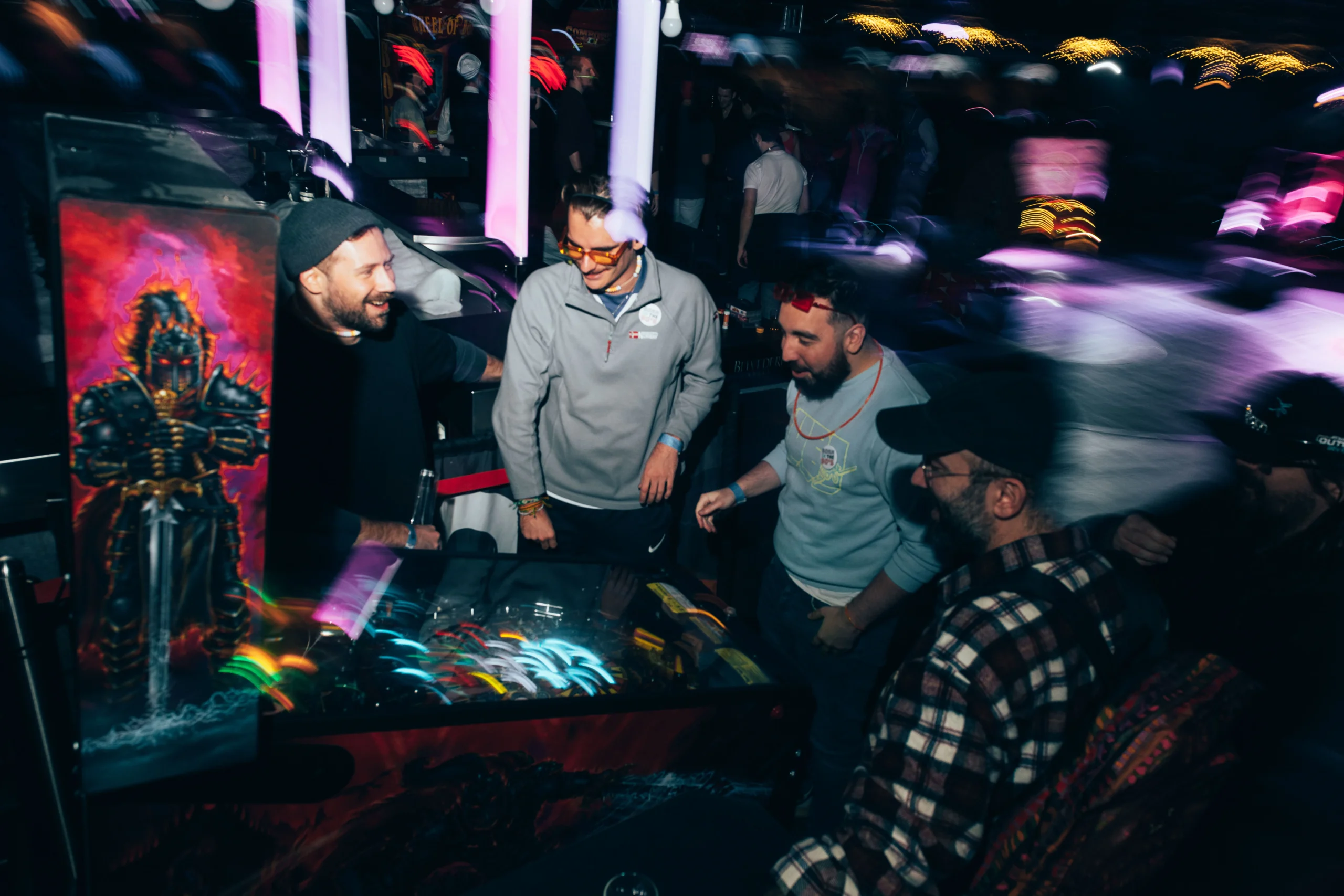 Corporate gaming event Montreal multiplayer station downtown panoramic view · INNOV'events