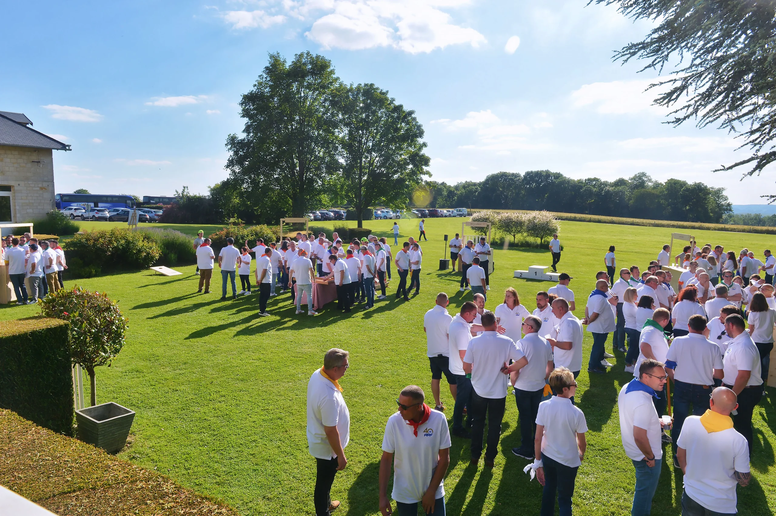 Food truck catering corporate summer party Laval outdoor venue · INNOV'events