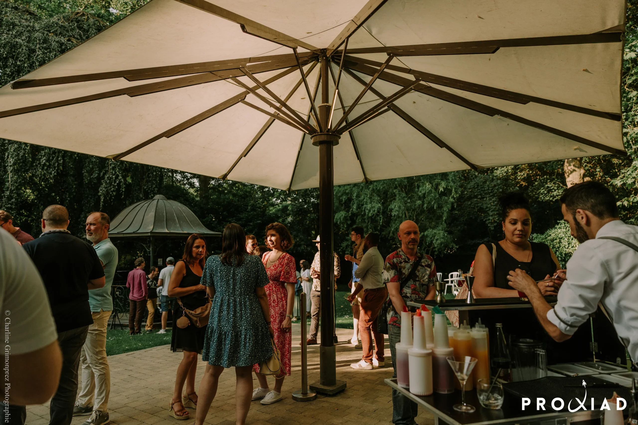 Grand rassemblement extérieur fête estivale corporative Montréal Parc Jean-Drapeau · INNOV'events