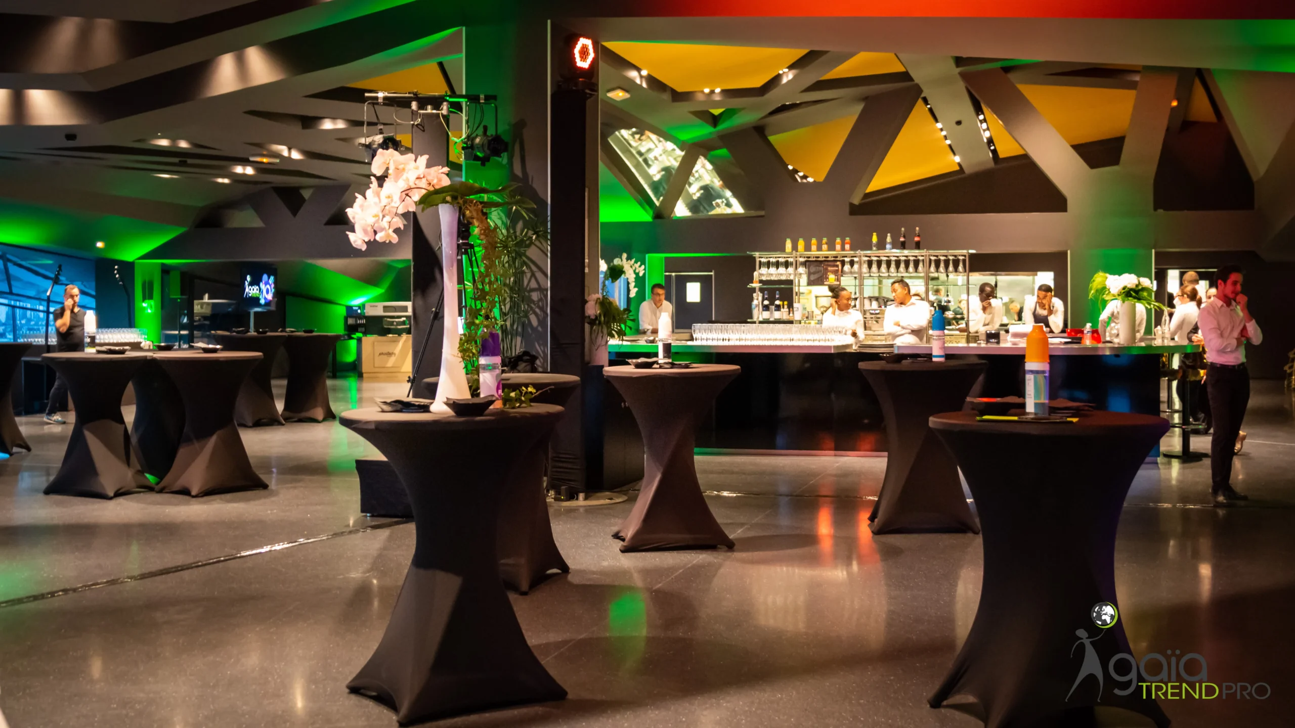 Targeted dressing signage event décor Laval · INNOV'events