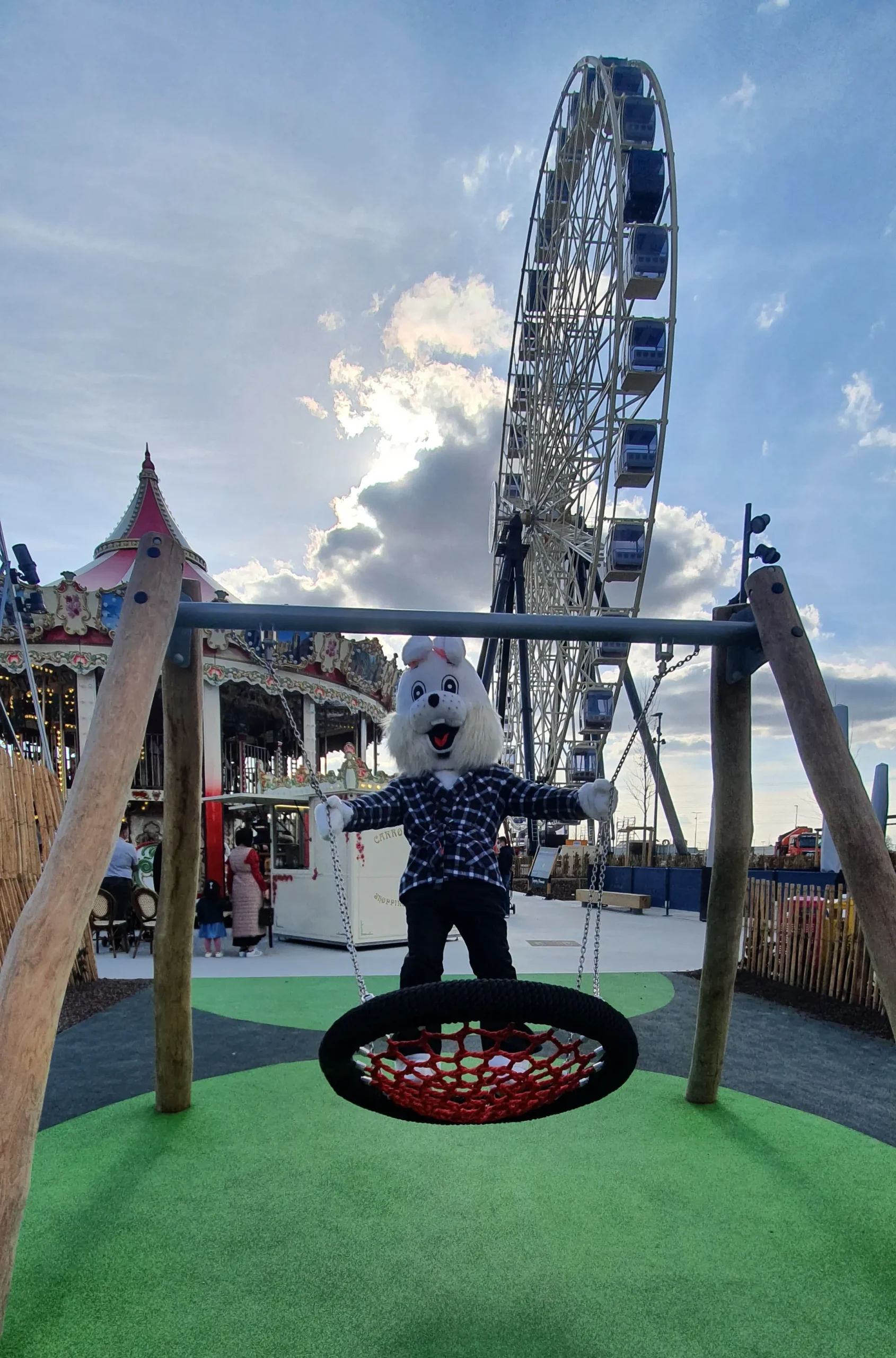 Grand rassemblement extérieur fête foraine Trois-Rivières manèges et jeux · INNOV'events
