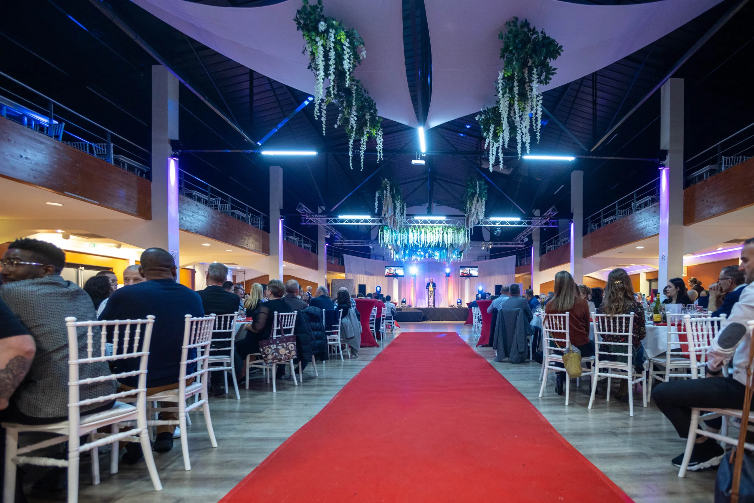 Large convention hall event venue rental Montreal · INNOV'events