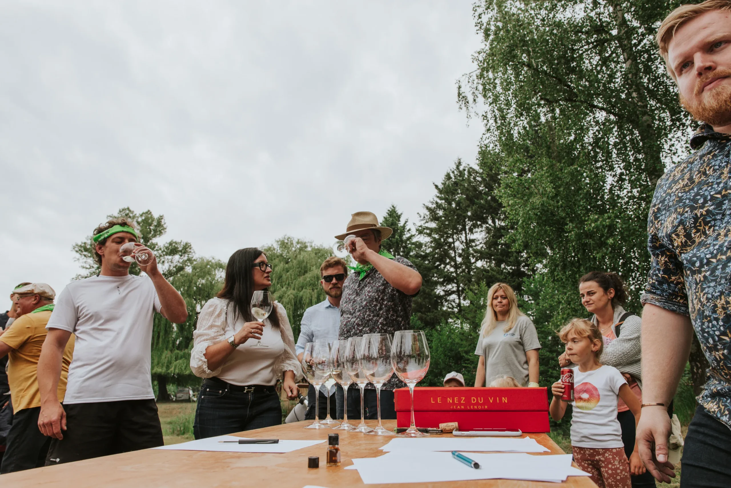 Corporate wine tasting Montreal group in private lounge Vieux-Montréal · INNOV'events