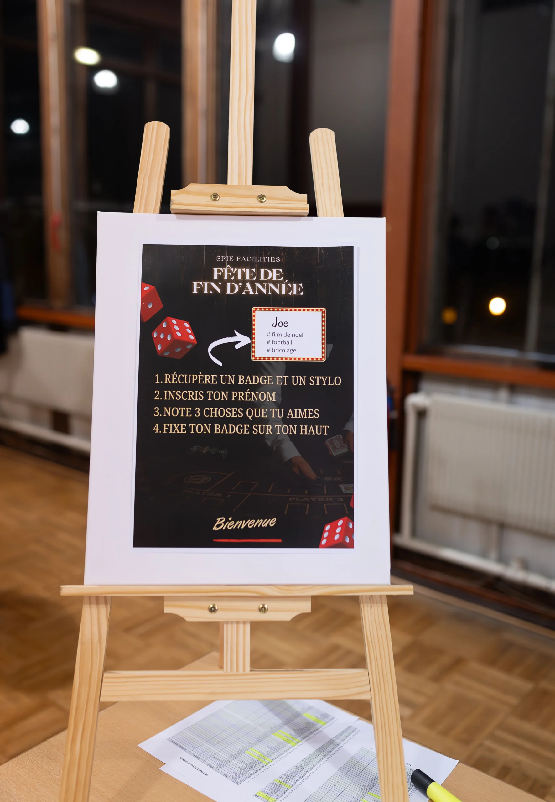 Networking break at a corporate AGM in Montreal, indoor convention foyer · INNOV'events