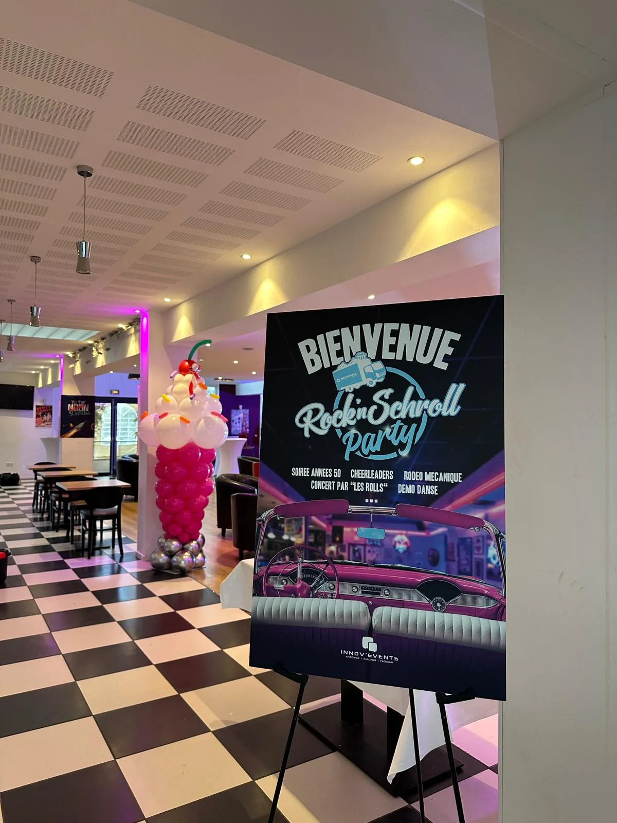 Photo booth activation corporate employee party Quebec themed evening in Vieux-Québec · INNOV'events