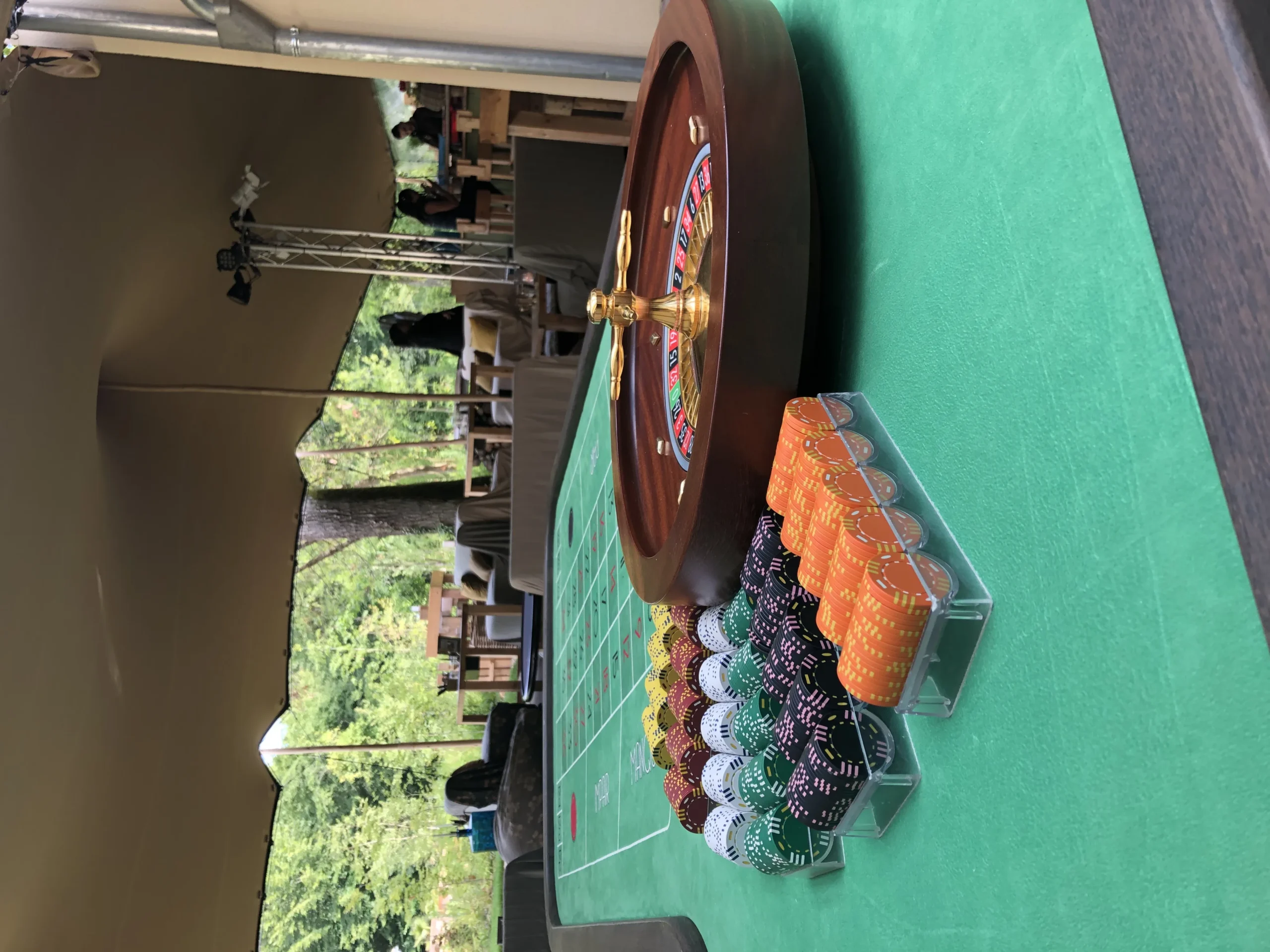 Guided tasting workshop wine casino in Laval, small groups with sommelier · INNOV'events