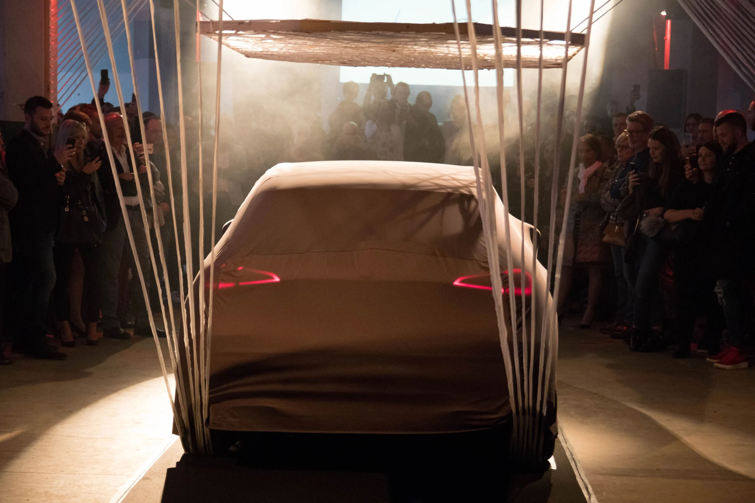 Product launch Laval indoor reveal stage in a flexible venue · INNOV'events event planning