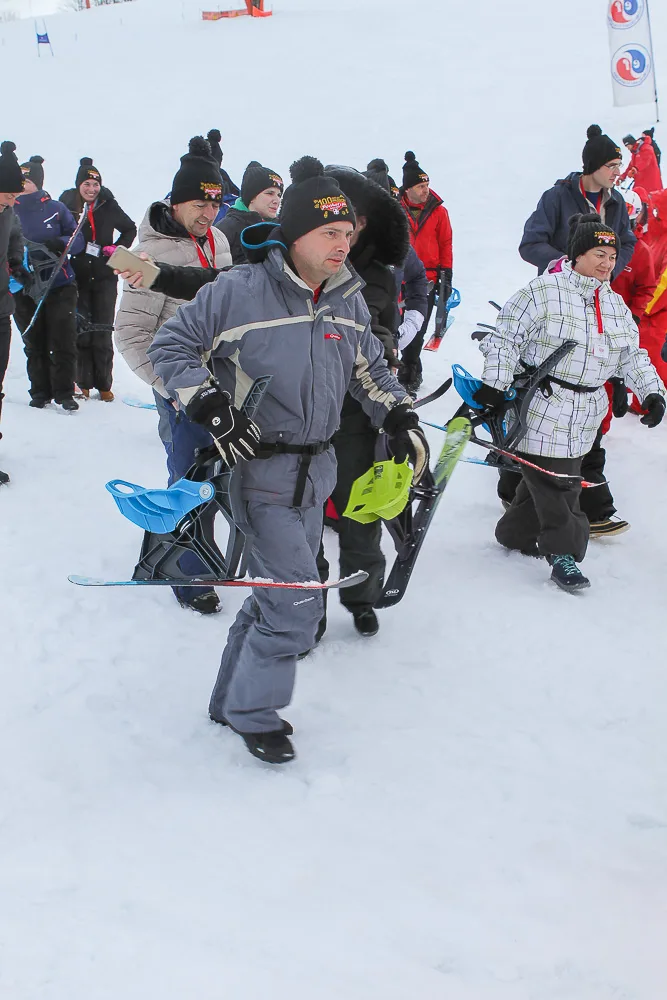 Animateur événementiel simulateur de ski Montréal hiver extérieur couvert · INNOV'events