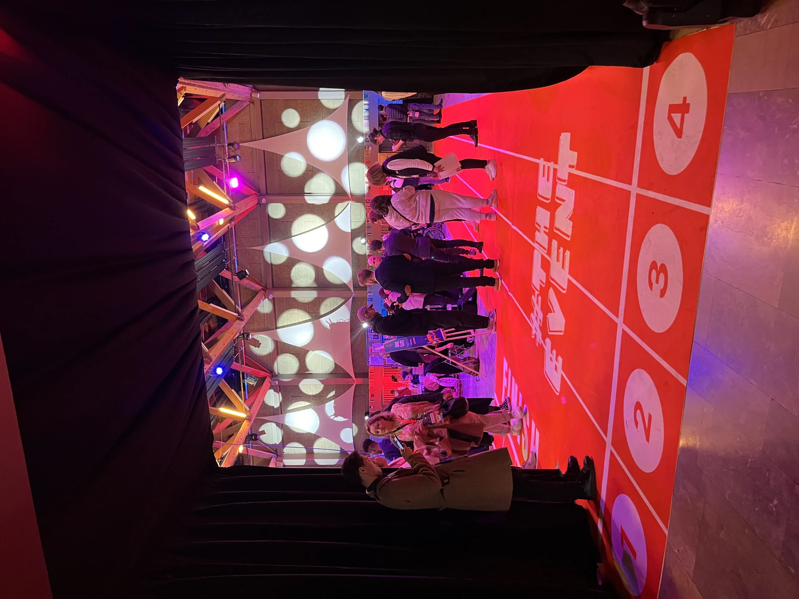 Luminous signage corporate evening Montreal Mile End · INNOV'events event organization