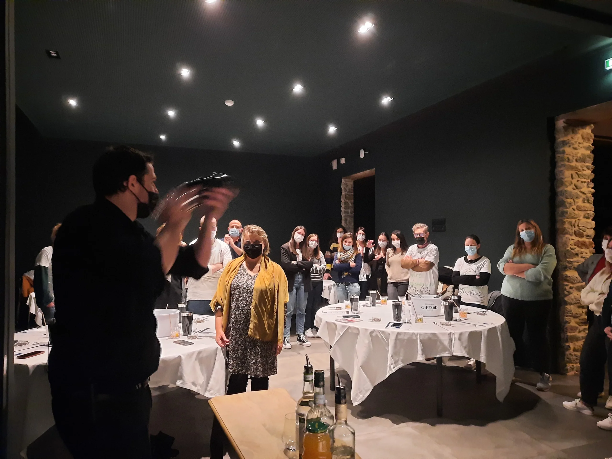 Stage magic show at a large corporate evening event in Laval · INNOV'events