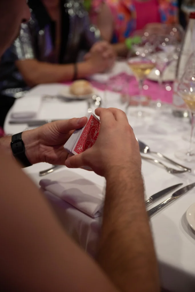 Hire a magician for your corporate event in Trois-Rivieres.