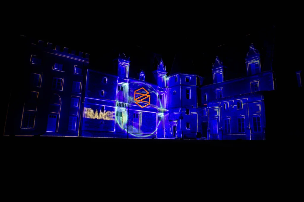 Corporate light installations in Trois-Rivieres.