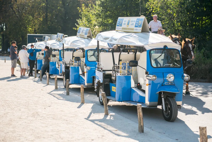 Corporate transport Montreal minibus Plateau-Mont-Royal evening event · INNOV'events event management