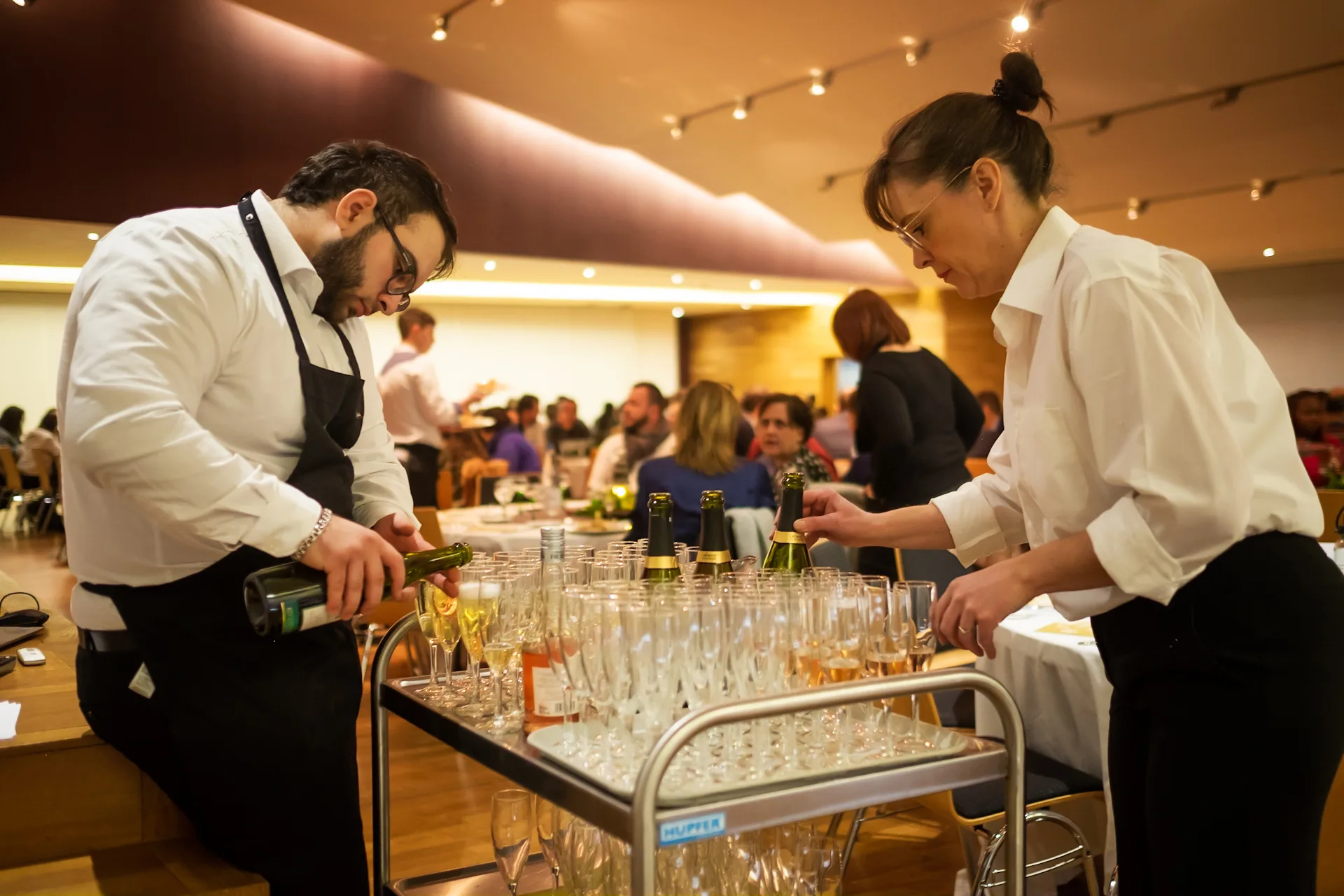 Animation atelier culinaire dîner d'équipe Québec cuisine ouverte Saint-Roch · INNOV'events